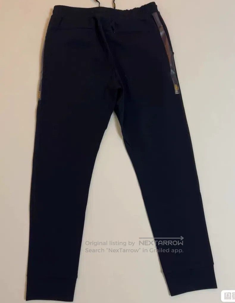 Fendi Fendi Athletic pants/casual pants Size US 32 / EU 48 - 2 Thumbnail