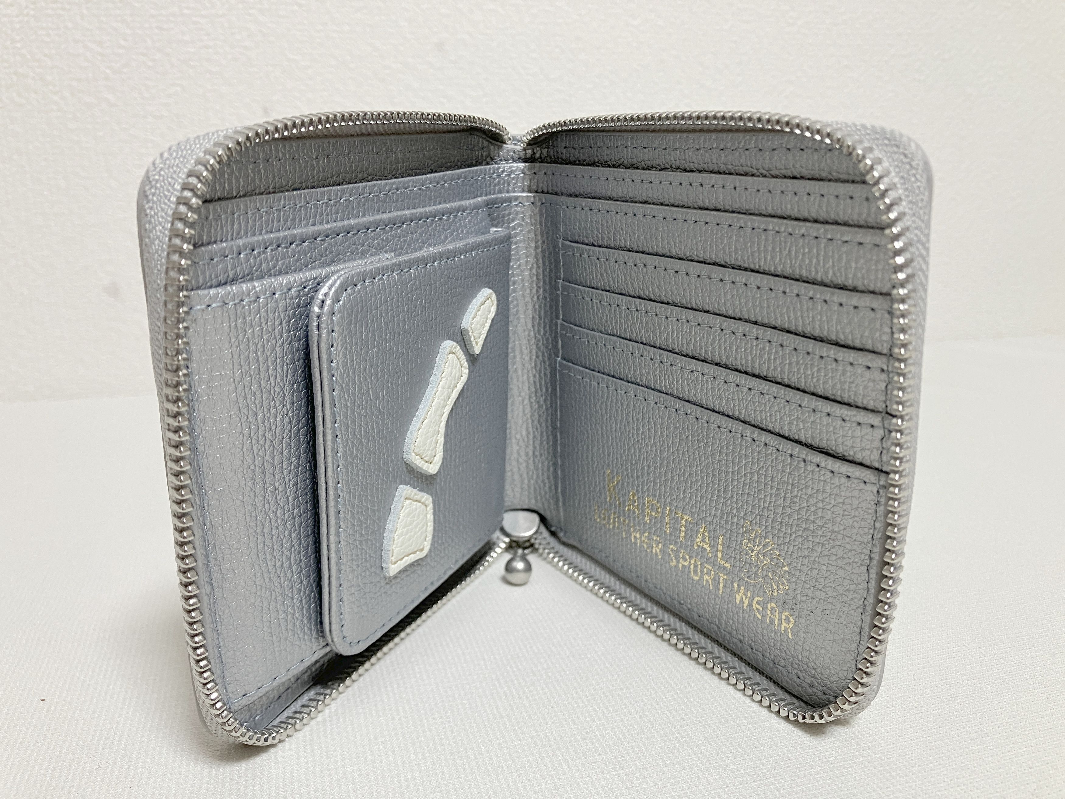Kapital Kapital THUMBS UP BONE HAND ZIP leather wallet silver Size ONE SIZE - 3 Thumbnail