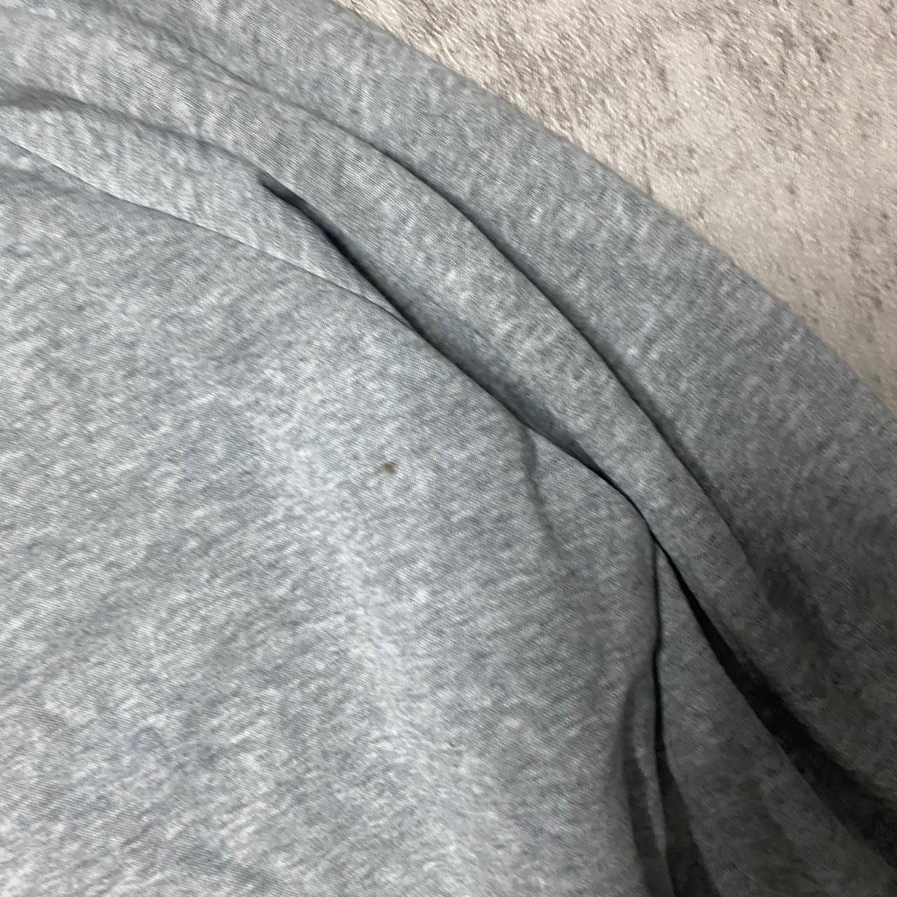 Under Armour Grey Under Armour hoodie with small logo on front and back Size US M / EU 48-50 / 2 - 3 Thumbnail
