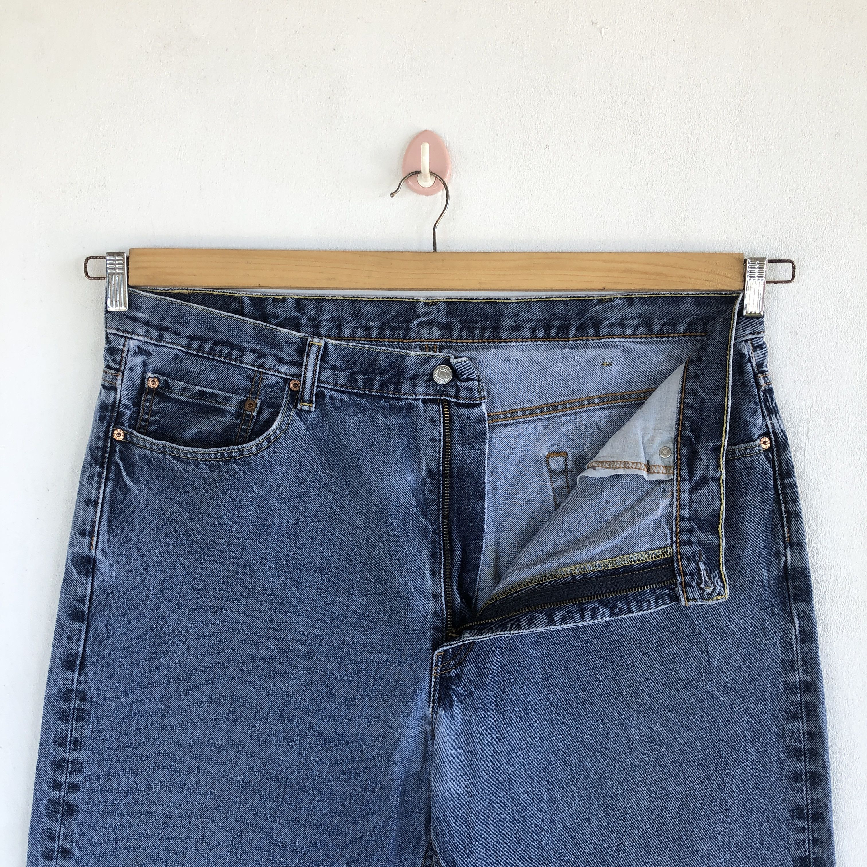 Levi's Vintage Y2K Levis Baggy Jeans Levi's 550 Light Wash Denim Size US 40 / EU 56 - 5 Thumbnail