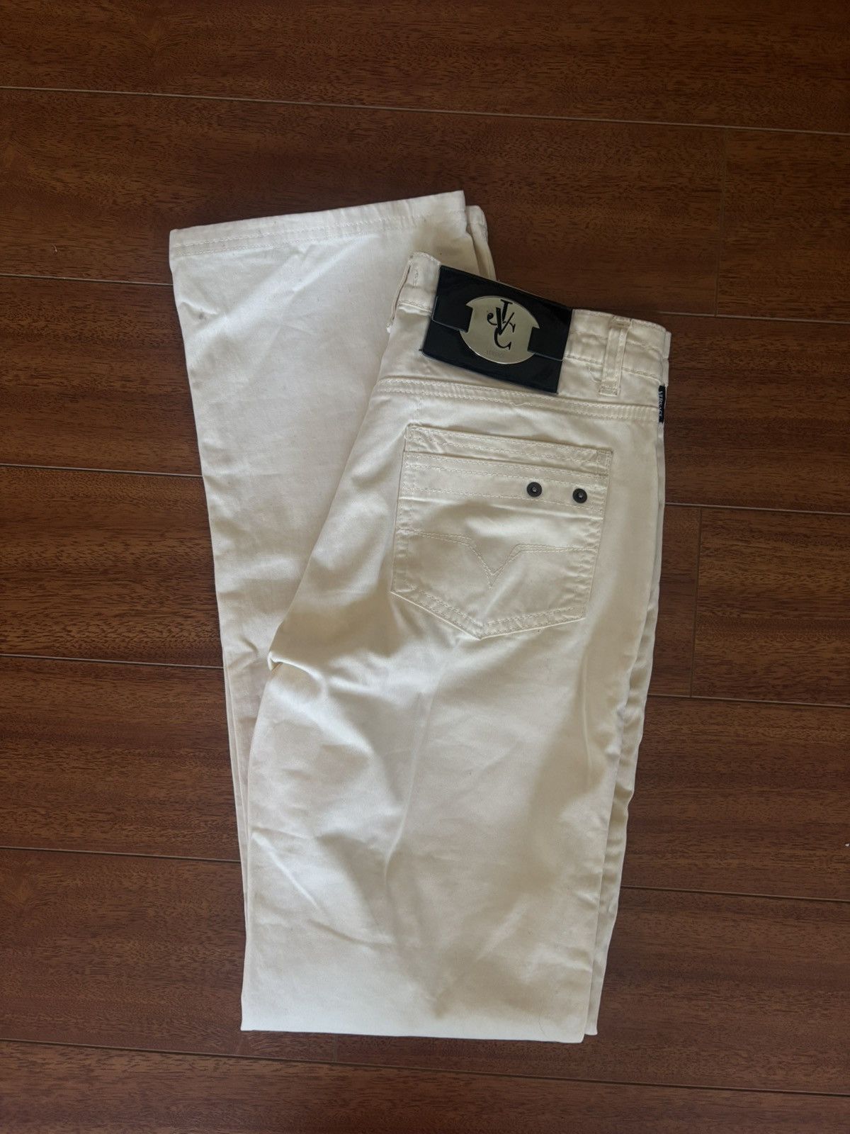 Versace Vintage Versace Cream Low Rise Flare Pants Size 27" / US 4 / IT 40 - 1 Thumbnail