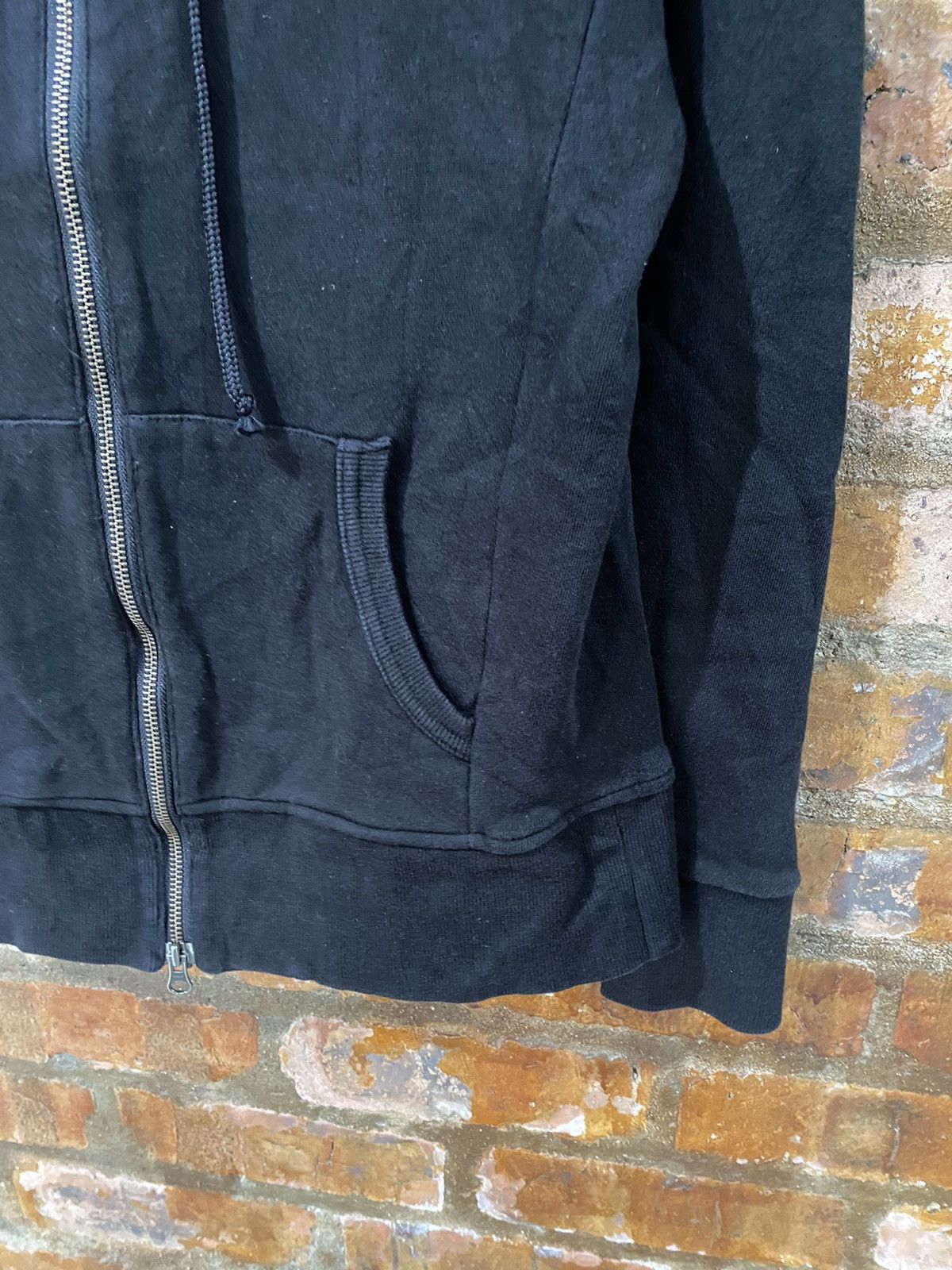 Katharine Hamnett London 2000s Super Black sweat hoodie Size US S / EU 44-46 / 1 - 5 Thumbnail