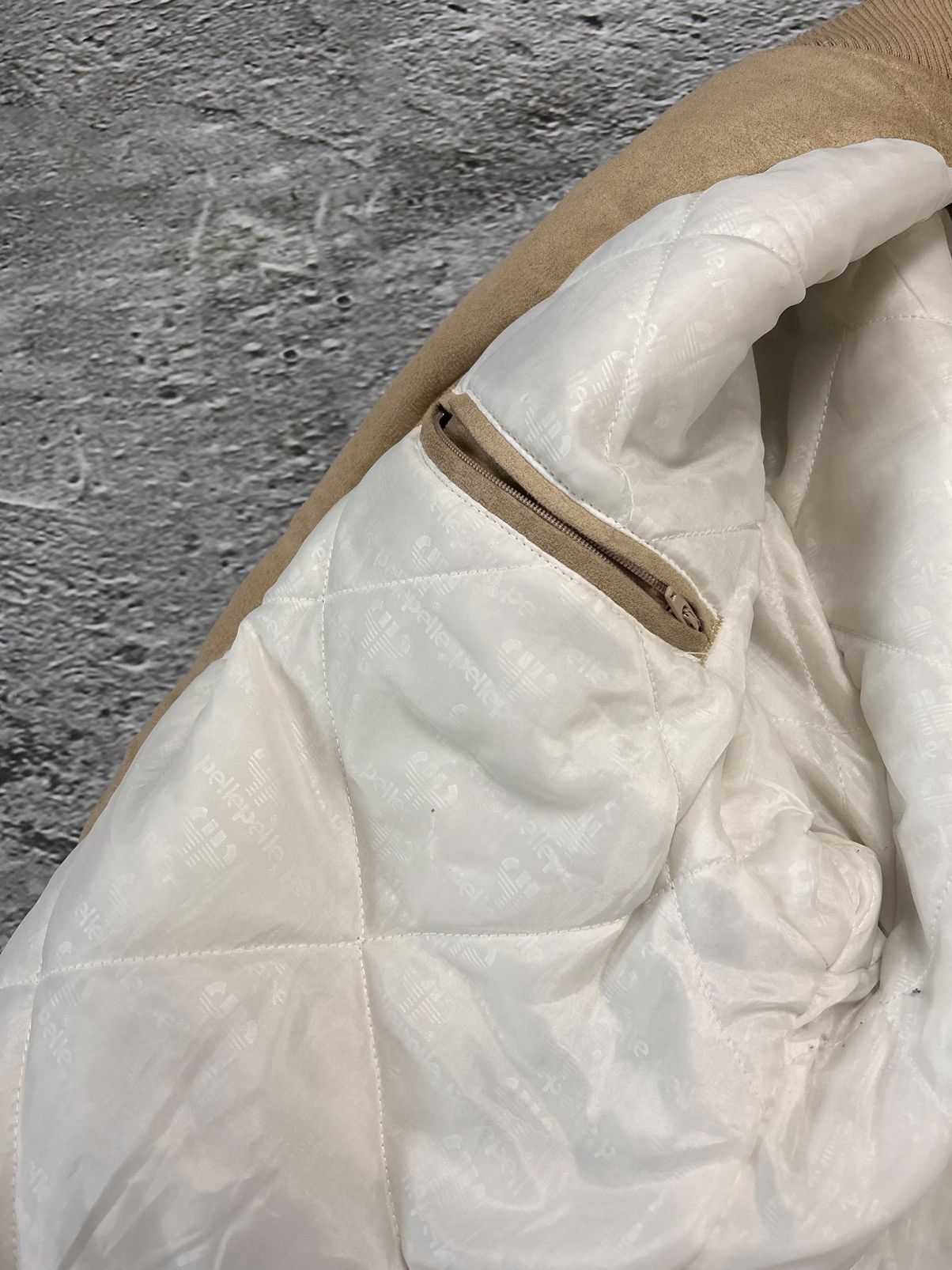 Marc Buchanan Pelle Pelle jacket big logo 90s beige bomber varsity Size US XL / EU 56 / 4 - 5 Thumbnail