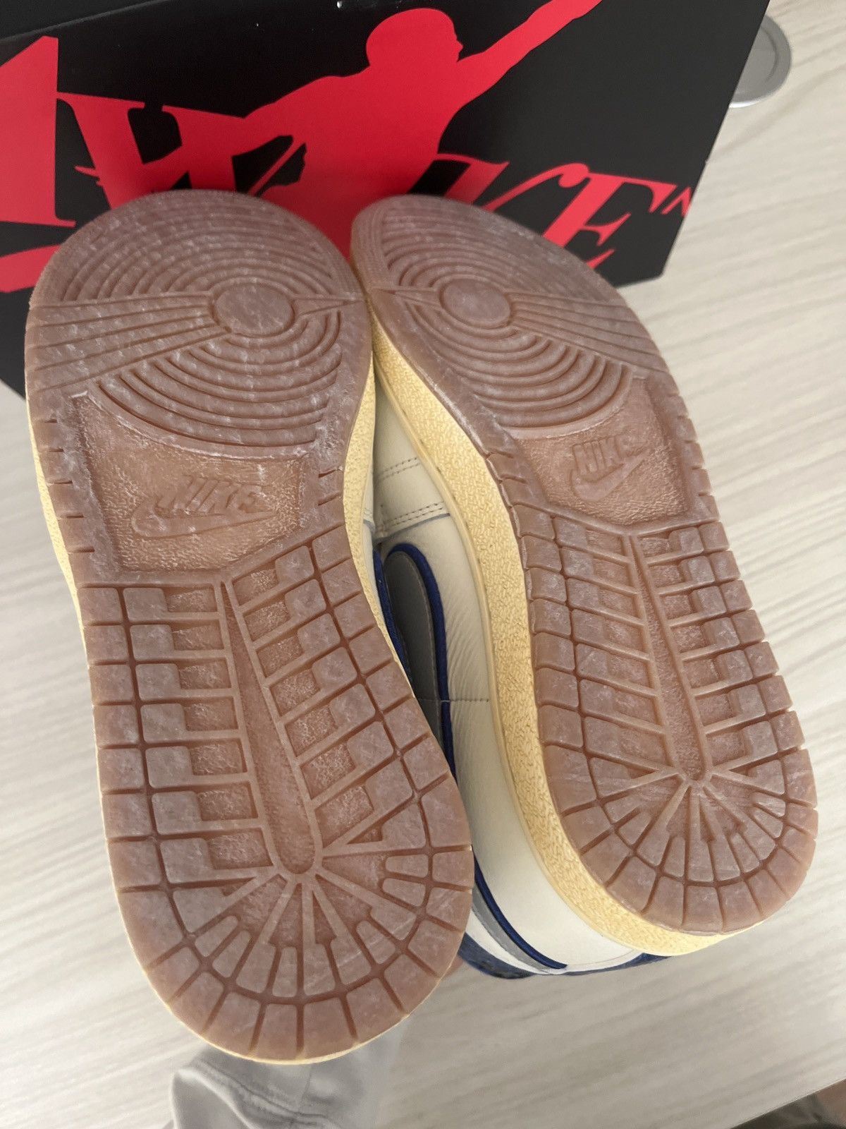 Jordan Brand Jordan Air Ship Pe SP Size US 10 / EU 43 - 6 Thumbnail