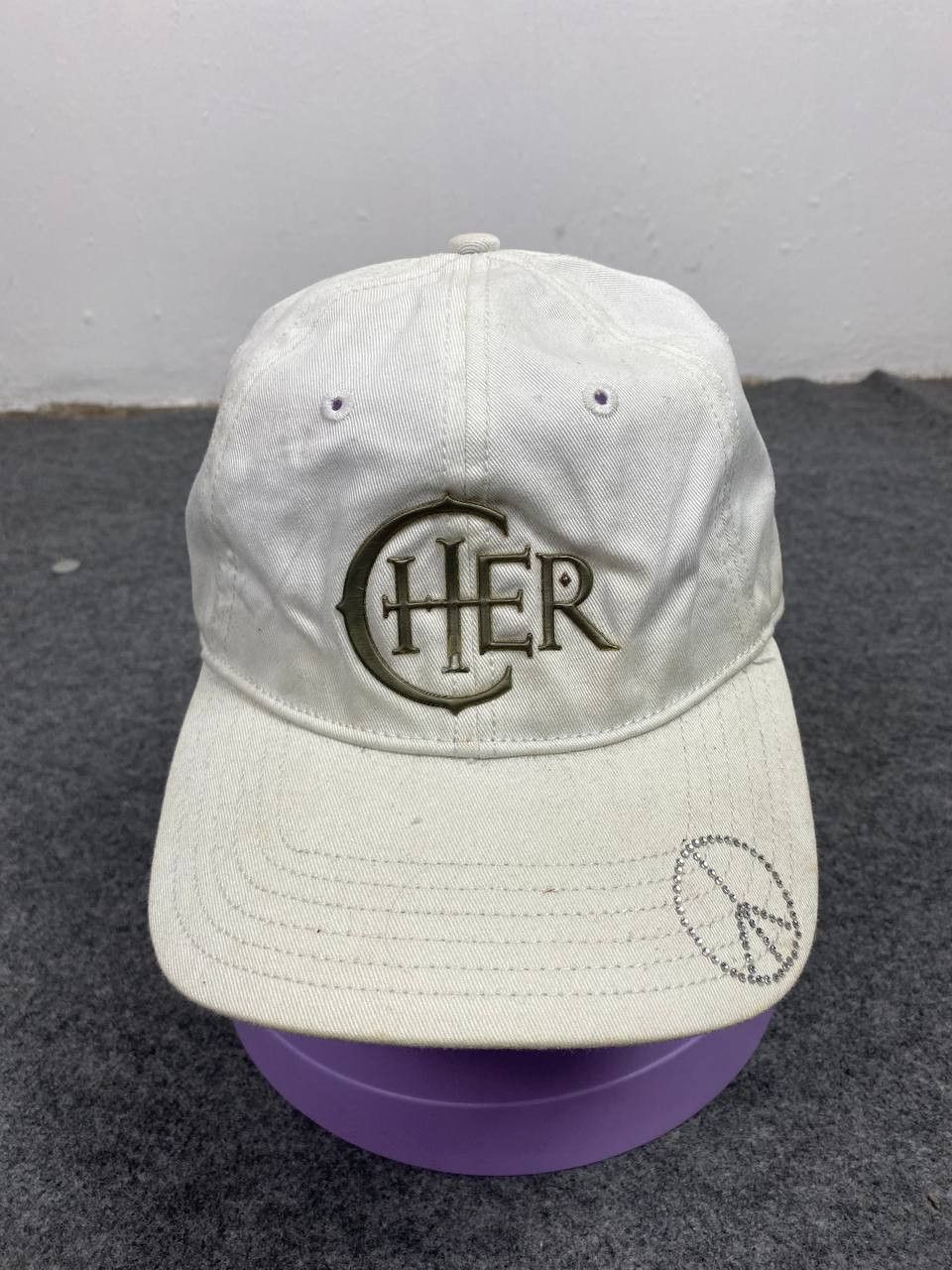 Band Tees vintage cher las vegas cap nice design Size ONE SIZE - 1 Thumbnail