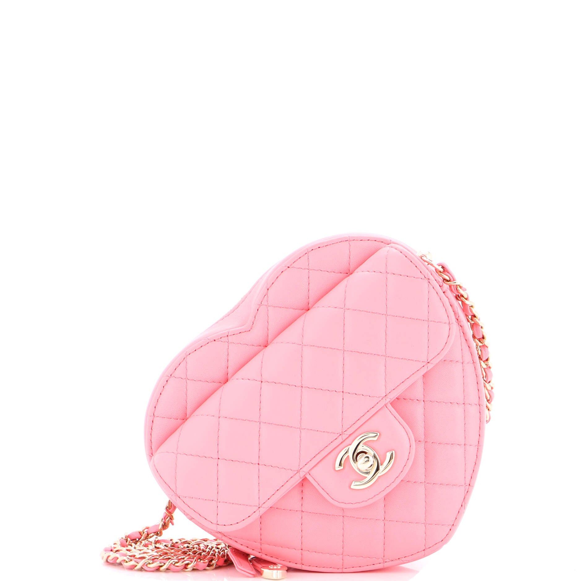 Chanel CC in Love Heart Bag Size ONE SIZE - 1 Thumbnail