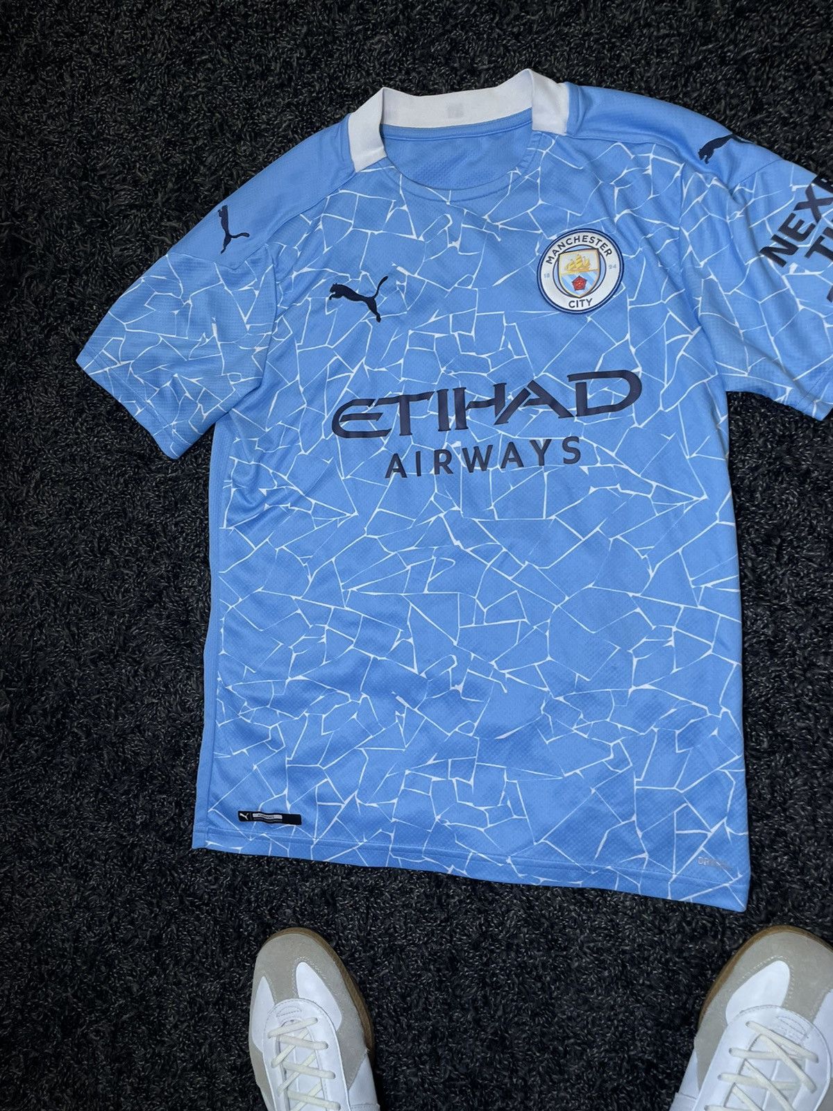 Puma PUMA MANCHESTER CITY 2020-2021 HOME SOCCER JERSEY Y2K Size US S / EU 44-46 / 1 - 2 Thumbnail