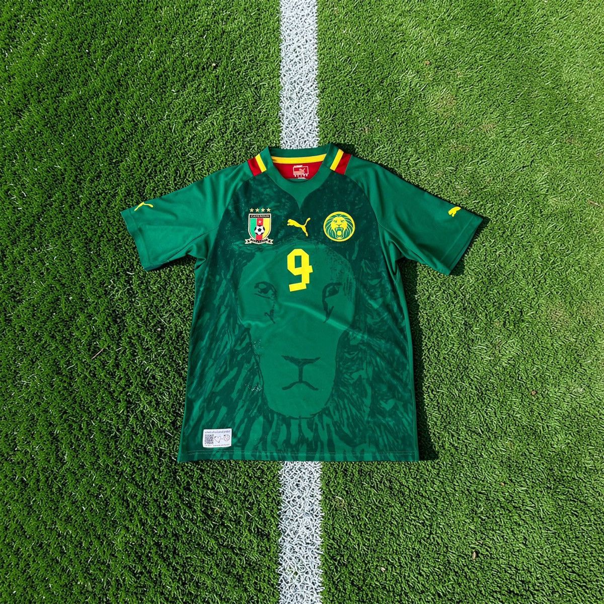 Puma Cameroon Home 2013 Authentic Size US M / EU 48-50 / 2 - 1 Thumbnail