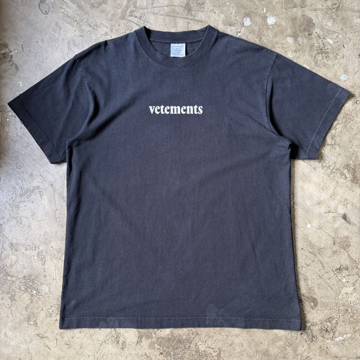 Vetements Vetements - Priority Mail Express Tee Size US M / EU 48-50 / 2 - 1 Thumbnail