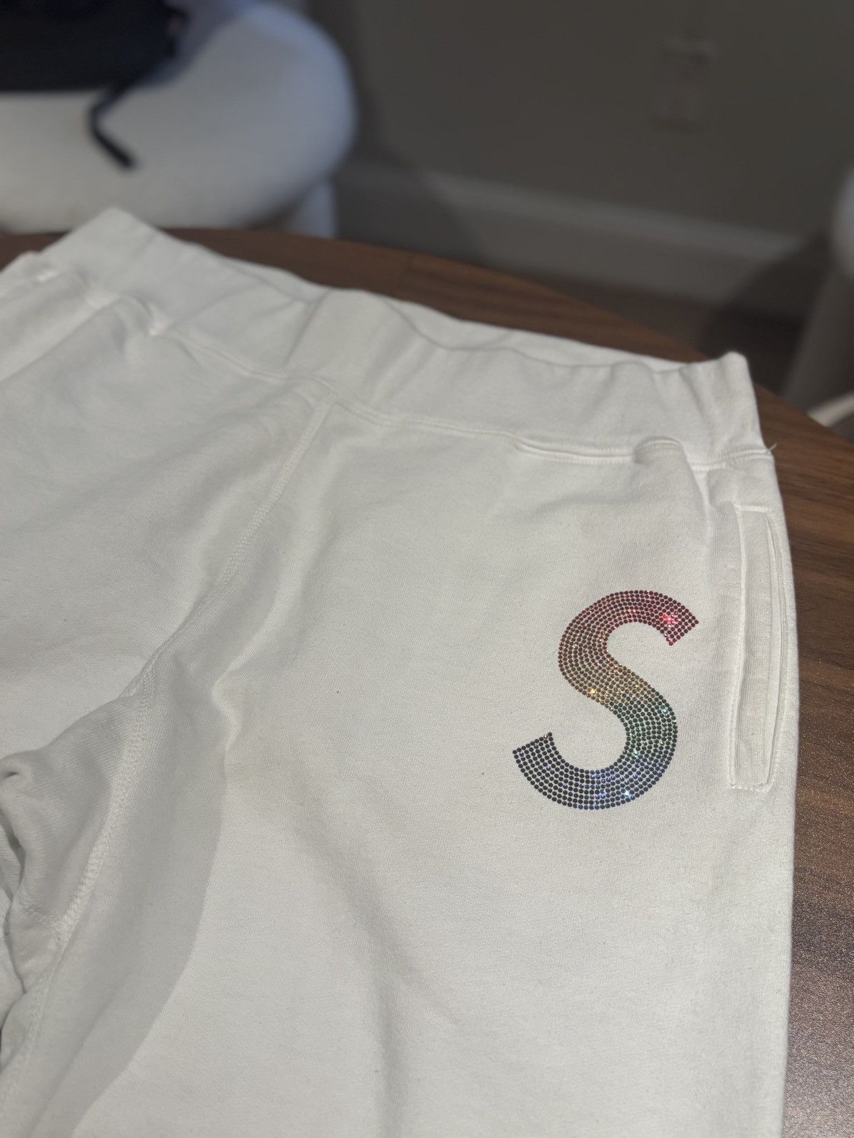 Supreme × Swarovski Supreme x Swarovski rainbow S crystal sweatpants size M Size US 32 / EU 48 - 2 Thumbnail
