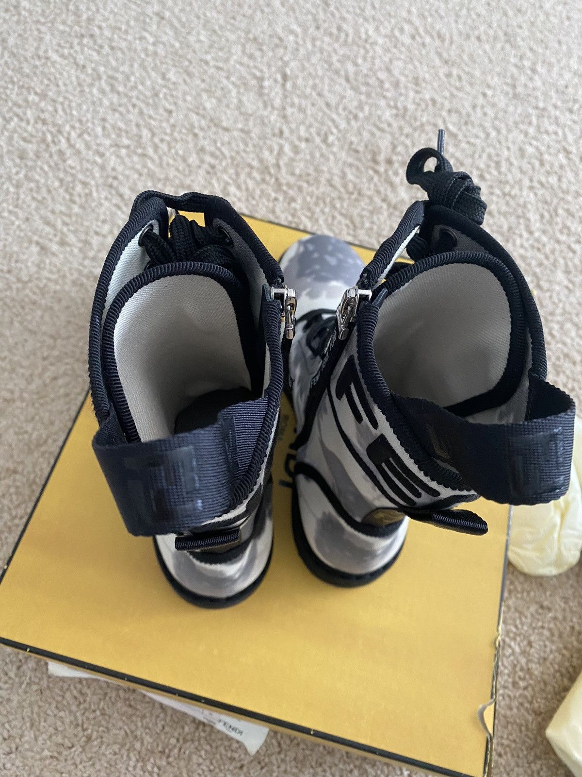 Fendi Authentic Fendi biker boots Size US 7 / IT 37 - 13 Thumbnail