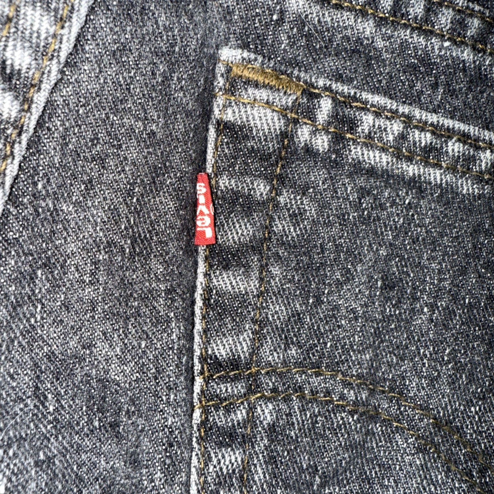 Levi's VINTAGE Levi's 550 Jeans Men 42X30 Black Relaxed Fit Tapered Leg Stone Wash 90s Mens Jeans Size US 42 / EU 58 - 7 Thumbnail