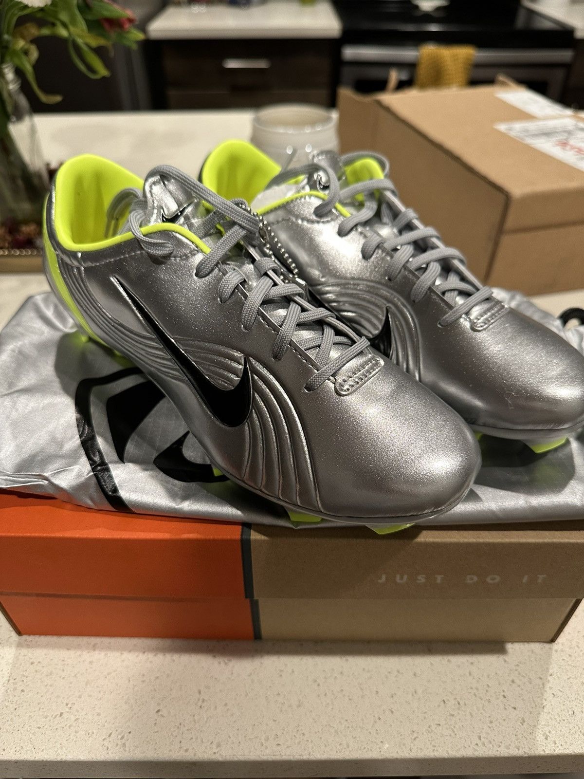 Nike Nike Mercurial Vapor RGN 1 Size US 6.5 / EU 39-40 - 1 Thumbnail