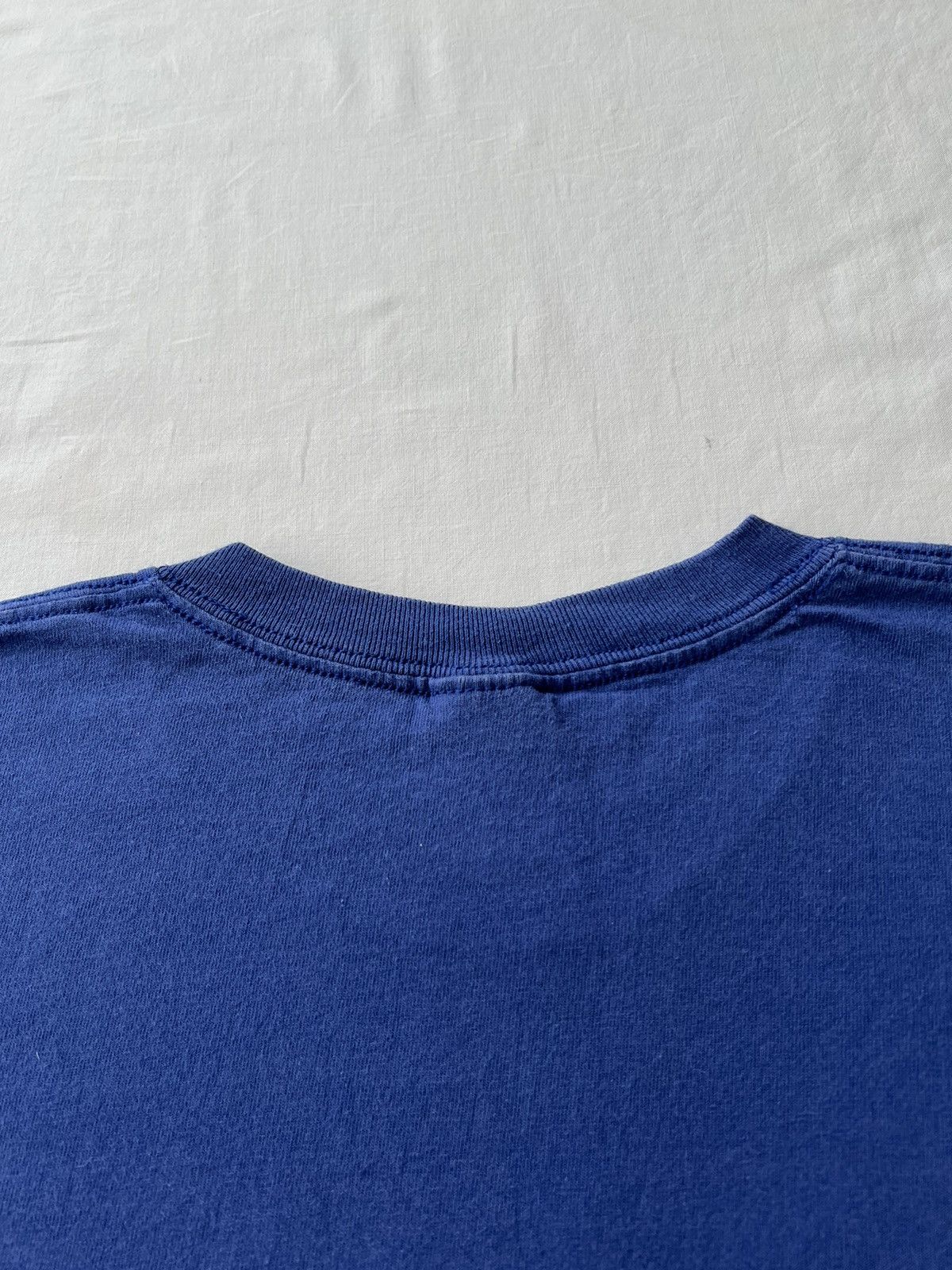 Arts & Science Vintage 2000s Van Gogh The Bedroom Art Blue T-shirt Size US L / EU 52-54 / 3 - 12 Thumbnail