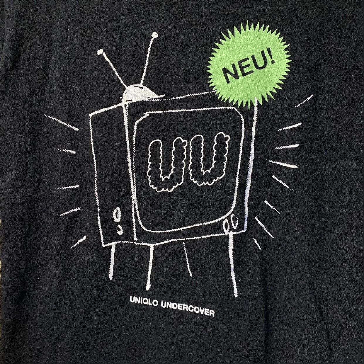 Undercover × Uniqlo Undercover X Uniqlo UU TV Size US S / EU 44-46 / 1 - 3 Thumbnail