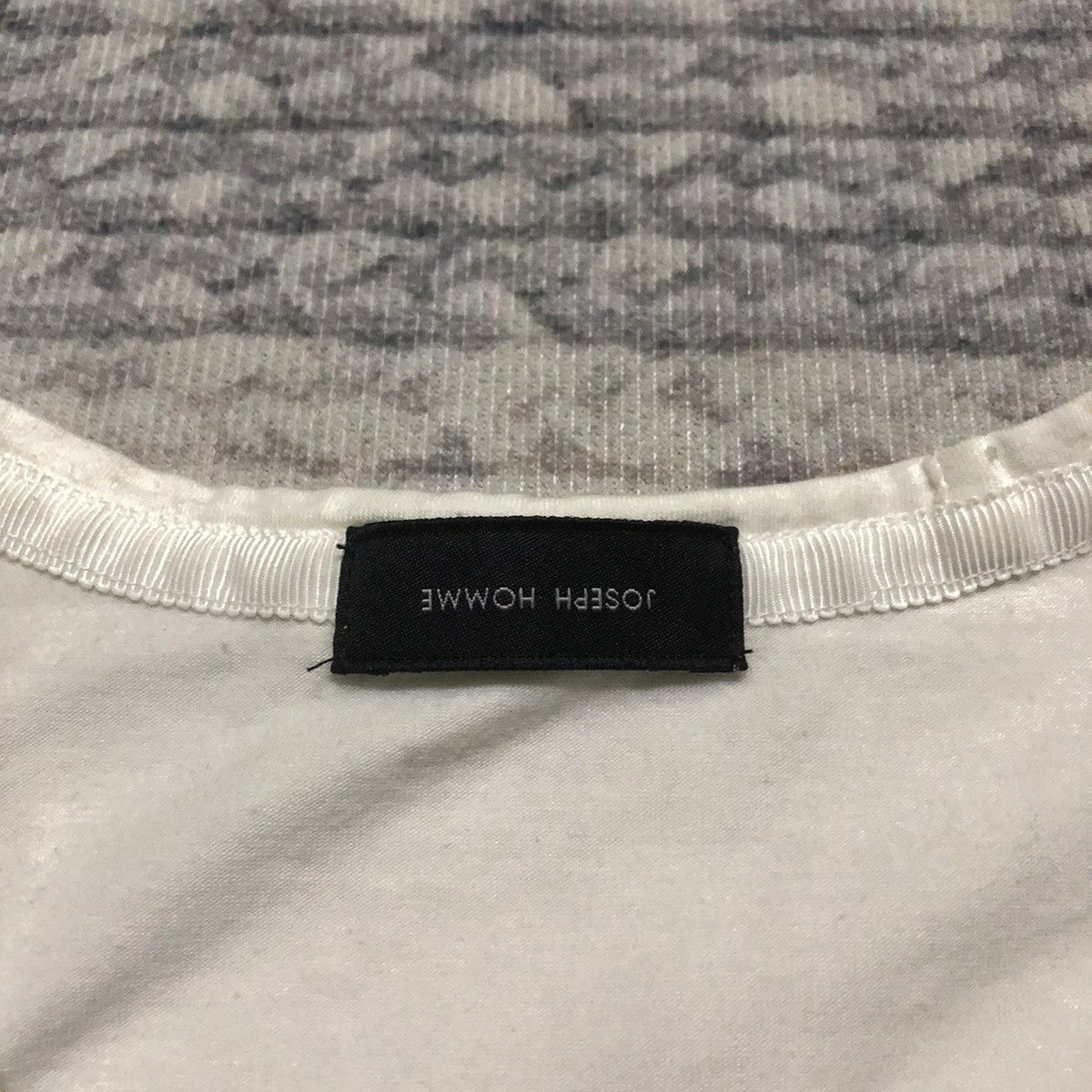 JOSEPH HOMME × Japanese Brand Rare Distressed Joseph Homme White V-Neck Tees Size US S / EU 44-46 / 1 - 16 Thumbnail