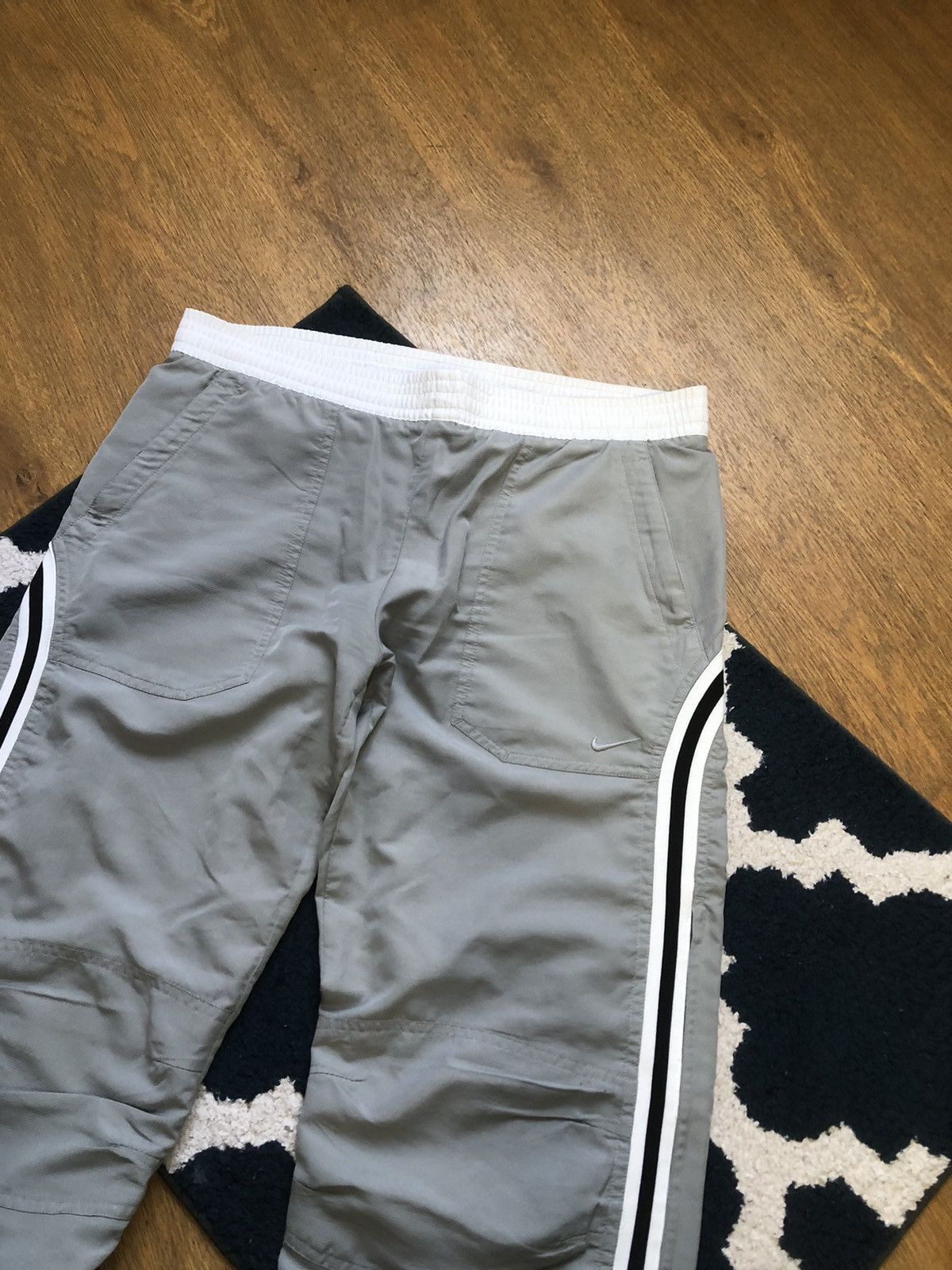 Nike Vintage Nike Nylon track pants Y2K woman Size 32" / US 10 / IT 46 - 3 Thumbnail