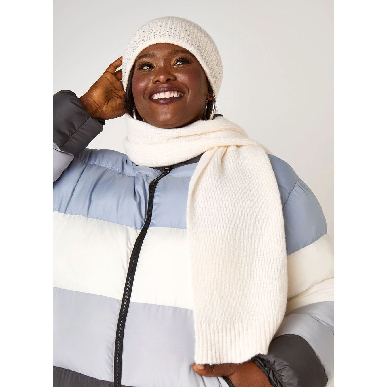 Other NEW Crystal Embellished Soft Rib Knit Hat & Scarf Gift Set Size ONE SIZE - 3 Thumbnail