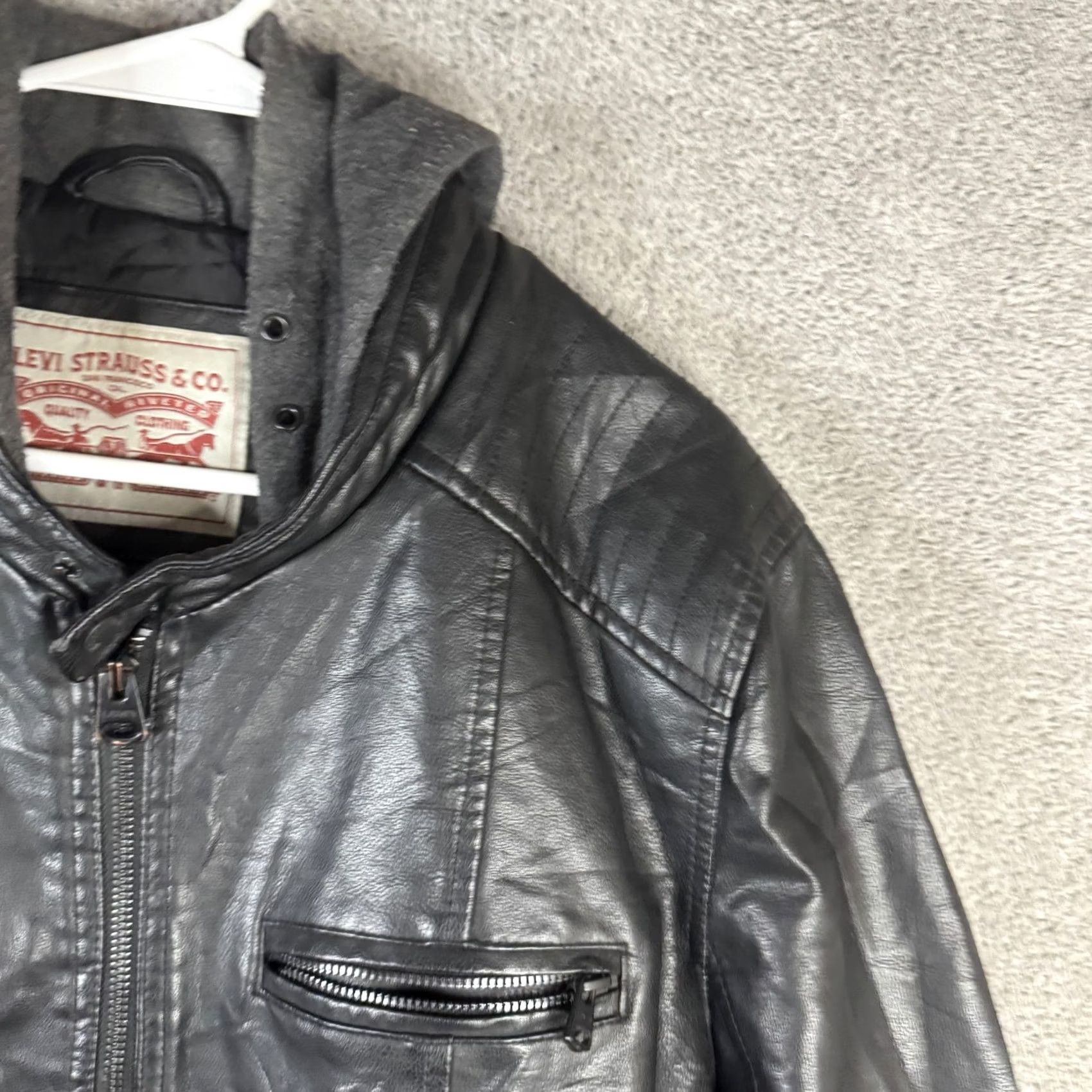 Levi's Levi's Jacket Mens Large Black Faux Leather Hooded Moto Full Zip Quilted Lined Size US L / EU 52-54 / 3 - 4 Thumbnail
