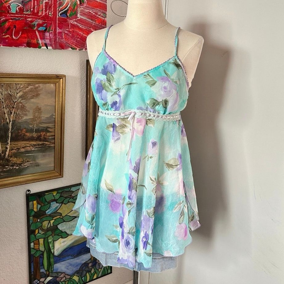 Other no brand no size tag vintage fliral blue slip tank top Size M / US 6-8 / IT 42-44 - 1 Thumbnail