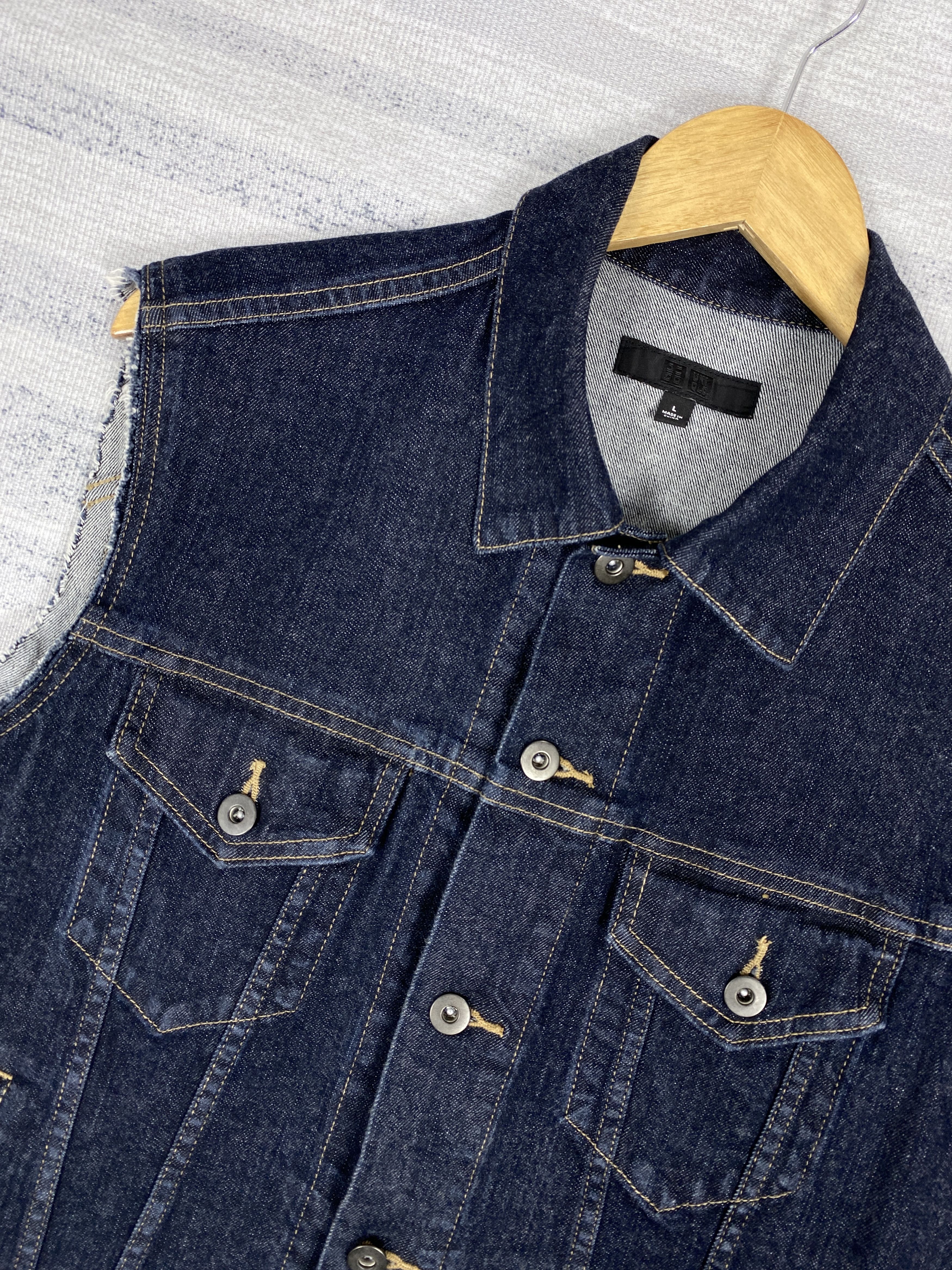 Uniqlo Vintage Uniqlo Distressed Denim Vests Size US S / EU 44-46 / 1 - 2 Thumbnail