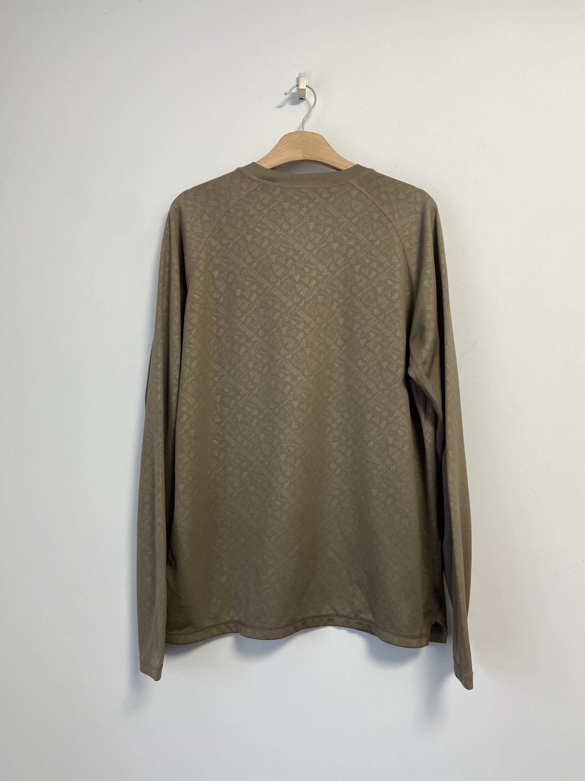 Vintage Nike Acg Vintage Long Sleeve Y2K style Size US L / EU 52-54 / 3 - 11 Thumbnail
