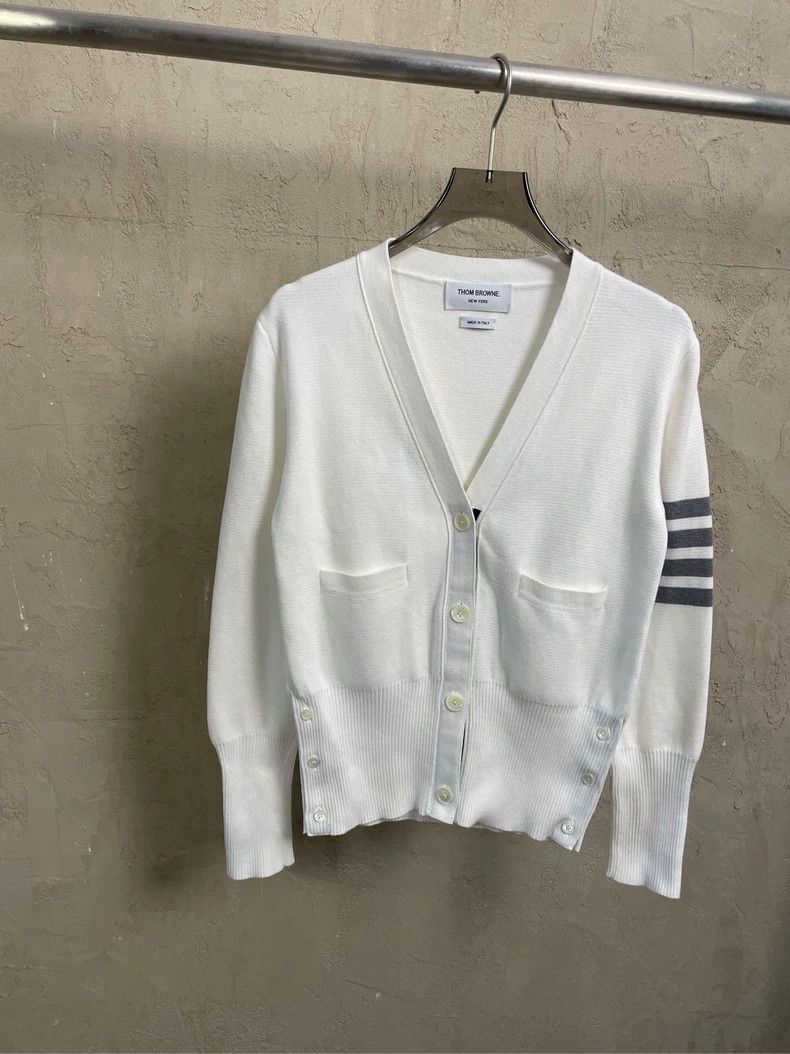 Thom Browne Size 38 White four-stripe knitted cardigan jac