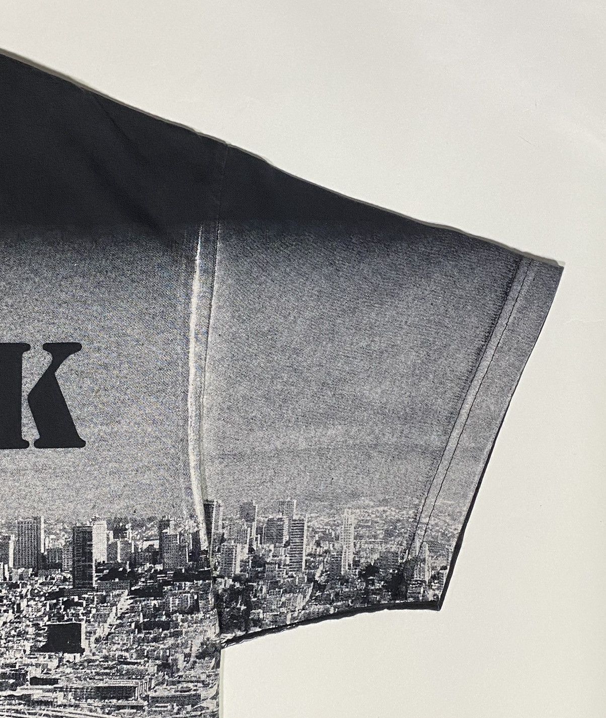 Vintage The Rock Alcatraz AOP- double sided graphic (size XXL) Size US XXL / EU 58 / 5 - 10 Thumbnail