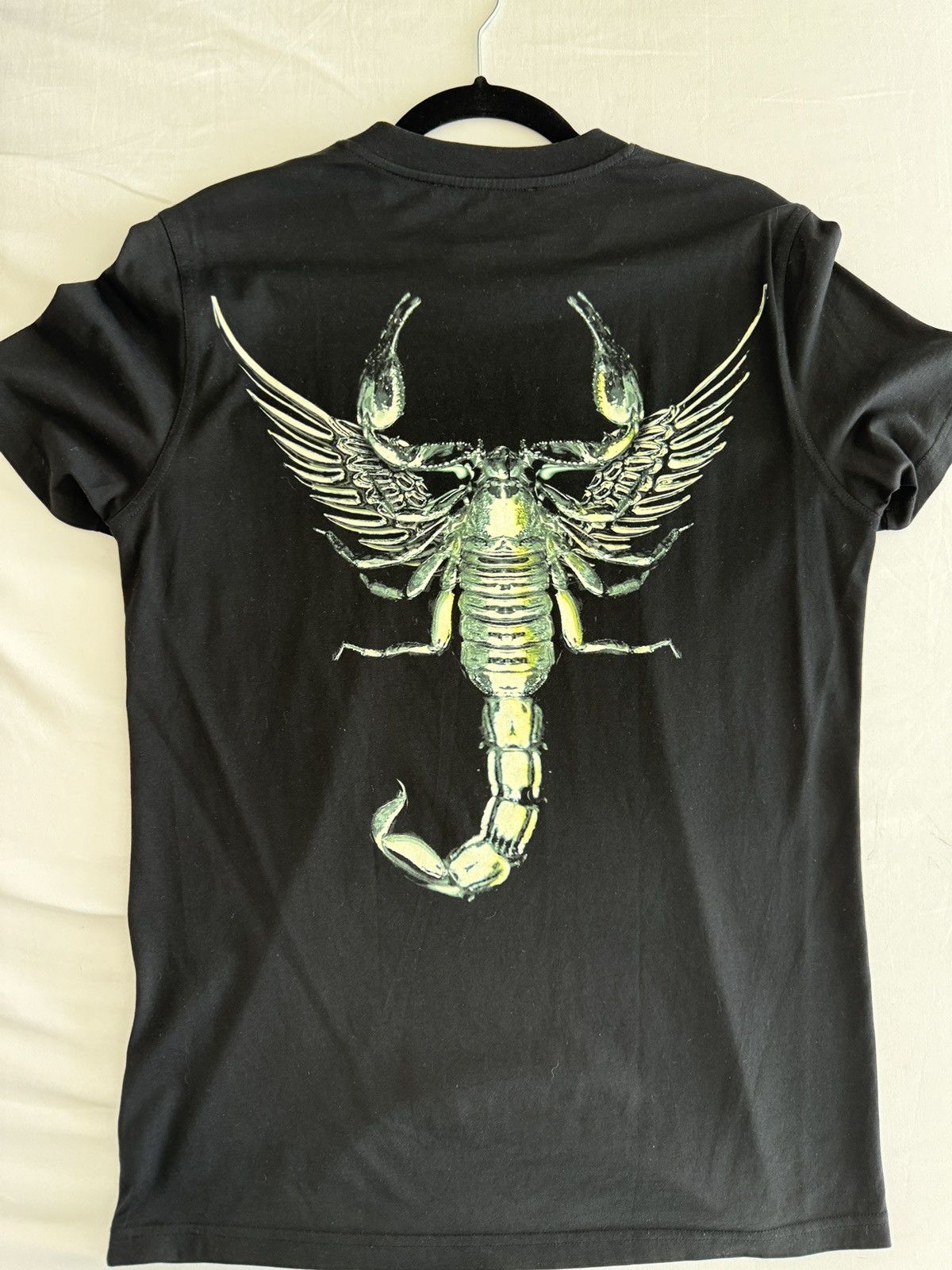 Givenchy Givenchy T shirt winged chimeras Size US S / EU 44-46 / 1 - 3 Thumbnail