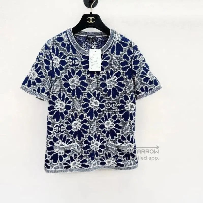 Chanel Chanel Blue Floral Short Sleeve T-Shirt . Size S / US 4 / IT 40 - 1 Thumbnail