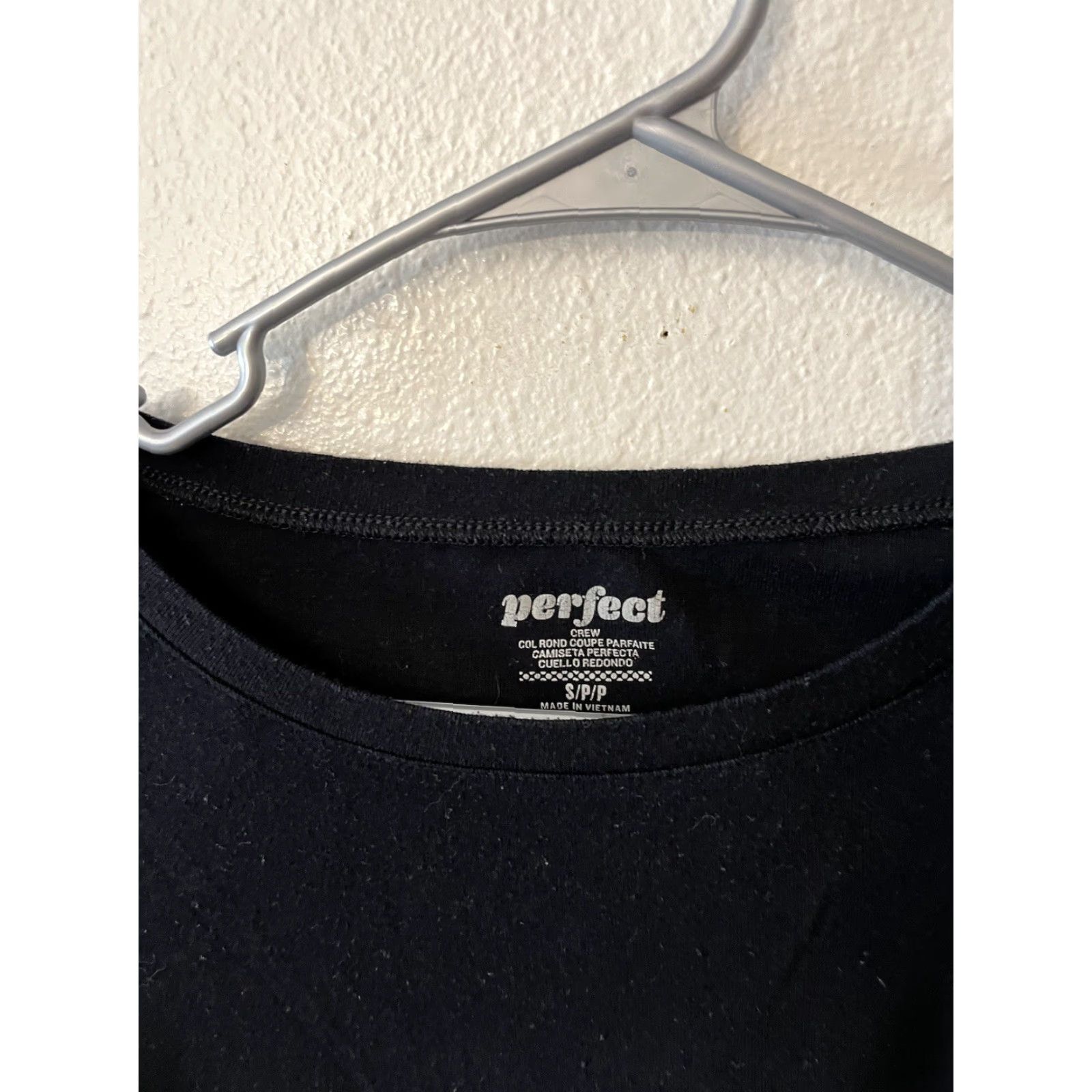Old Navy Old Navy Black Long Sleeve Round Neck Top Shirt S Women Basic Slim 100% Cotton Vintage No? Size S / US 4 / IT 40 - 2 Thumbnail