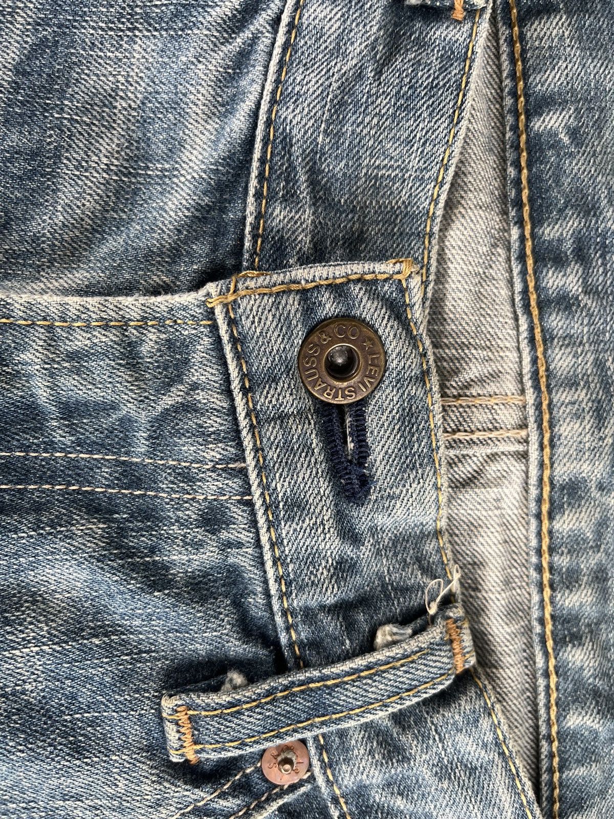 Hysteric Glamour × Levi's × Vintage Vintage Levis 502 Size US 32 / EU 48 - 19 Thumbnail