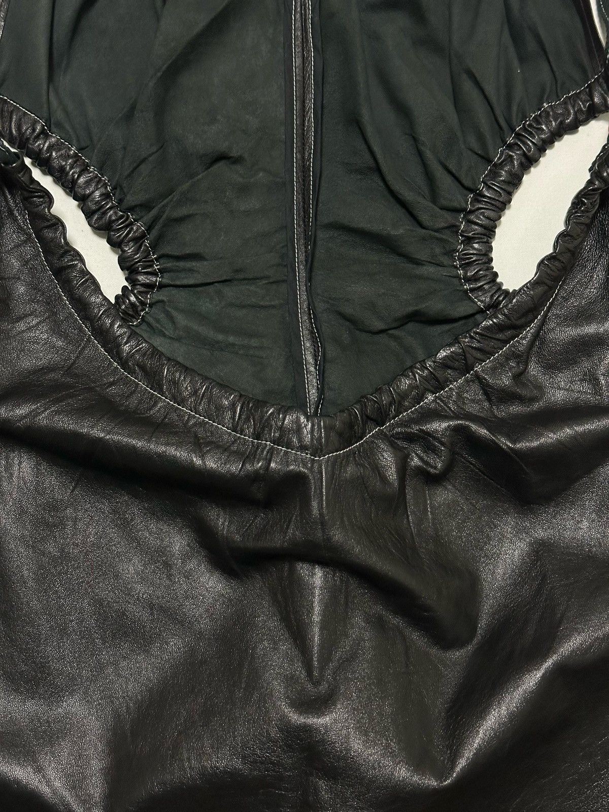 Celine CELINE Resort 2016 Cut Out Detail Leather Top Size XS / US 0-2 / IT 36-38 - 4 Thumbnail