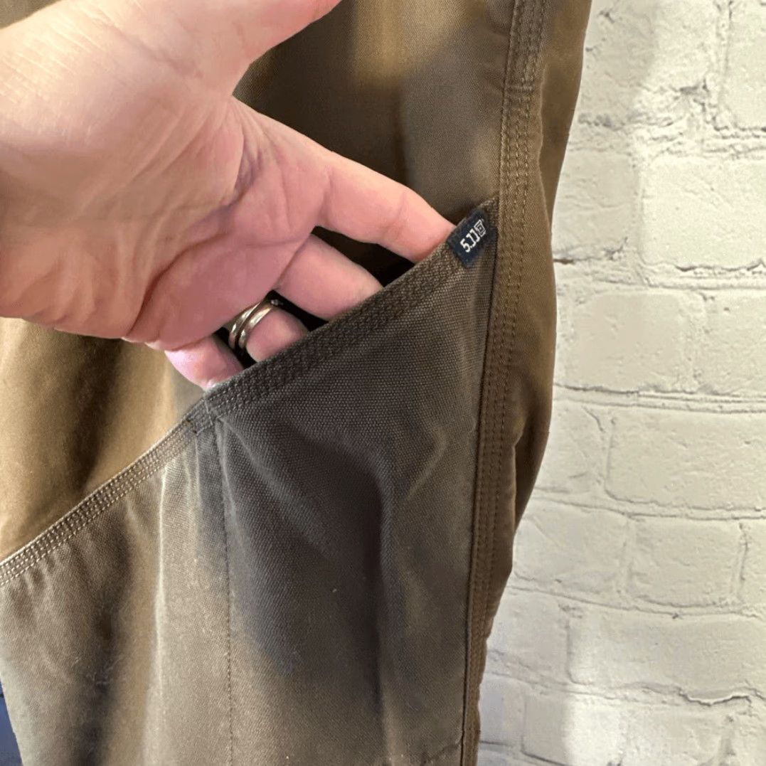 Vintage VINTAGE 5.11 Tactical Pants Mens 36 Cargo Work Pants Brown Cargo Workwear Mens Regular 33in Inseam Size US 36 / EU 52 - 3 Thumbnail