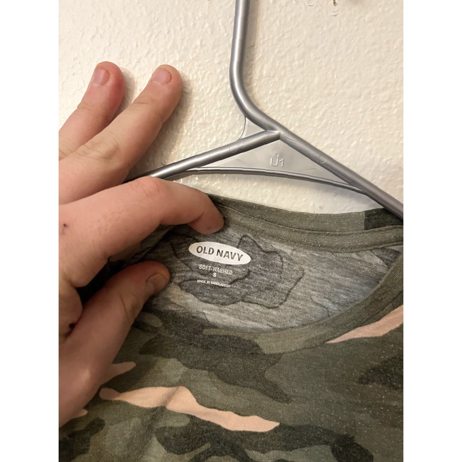 Old Navy Old Navy Men’s Camouflage Short Sleeve T-Shirt – Green, Size S, Crew Neck, Cotton Knit, Regular Fit Size US S / EU 44-46 / 1 - 3 Thumbnail