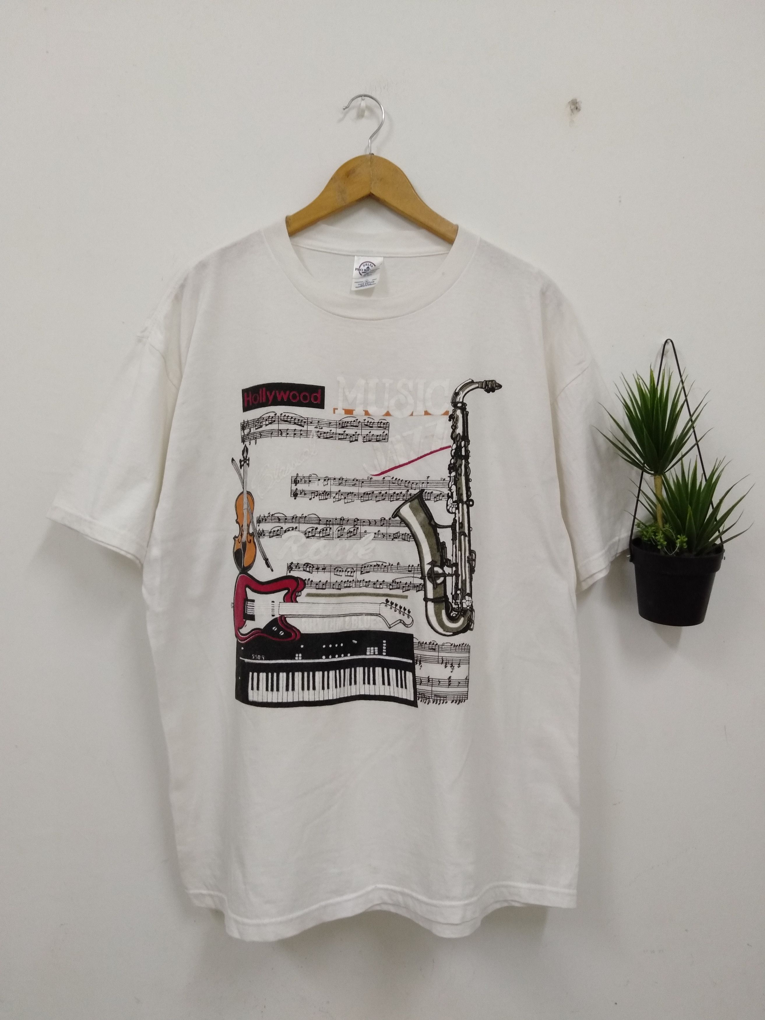 Band Tees × Vintage Vintage 90s Hollywood Music Rock Jazz Blues graphic t shirt Size US XL / EU 56 / 4 - 1 Thumbnail