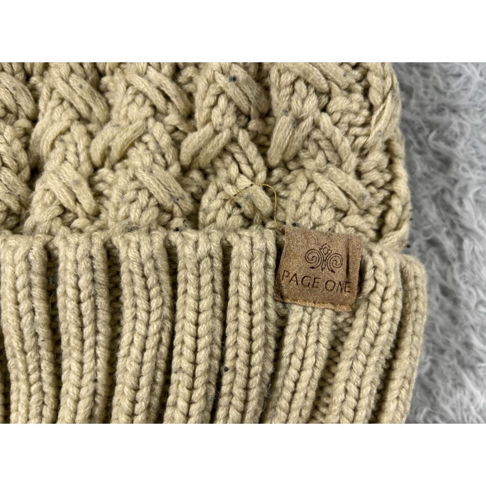 Vintage Page One Beanie Toque Hat Womens One Size Beige 100% Acrylic Lined Knit Ski Pom Size ONE SIZE - 2 Thumbnail