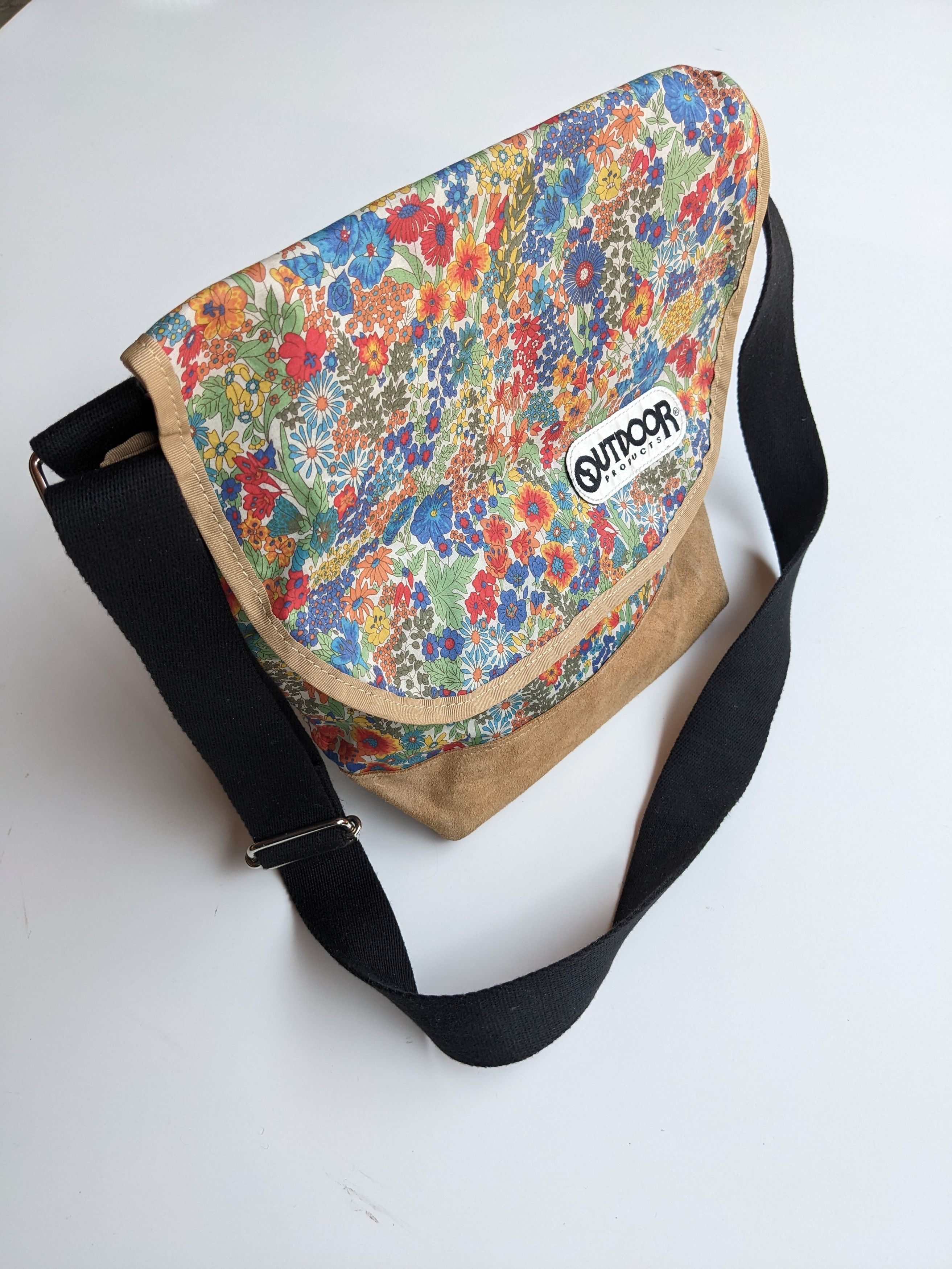 Outdoor Research Outdoor floral suede sling bag Size ONE SIZE - 1 Thumbnail