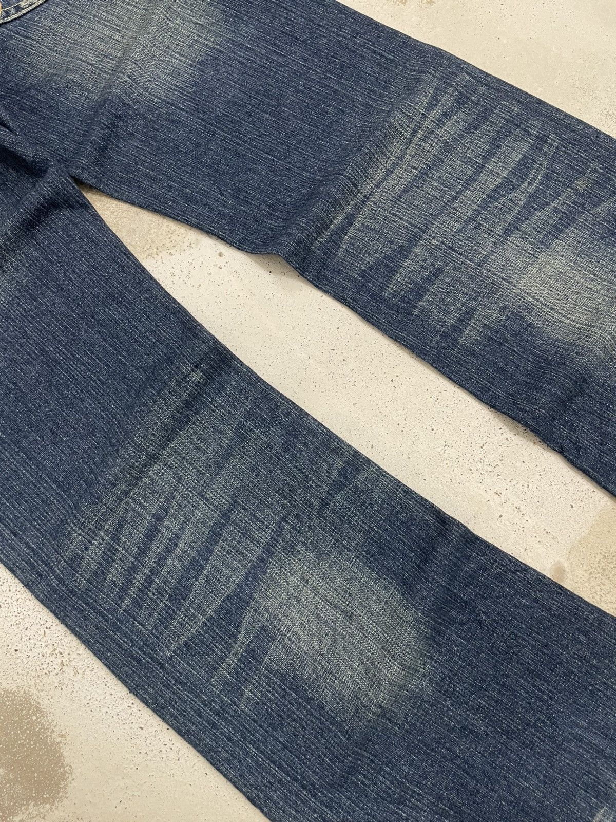 Le Grande Bleu (L.G.B.) Come Stai? Flare Whisker Distressed Japan Fashion Size US 30 / EU 46 - 15 Thumbnail