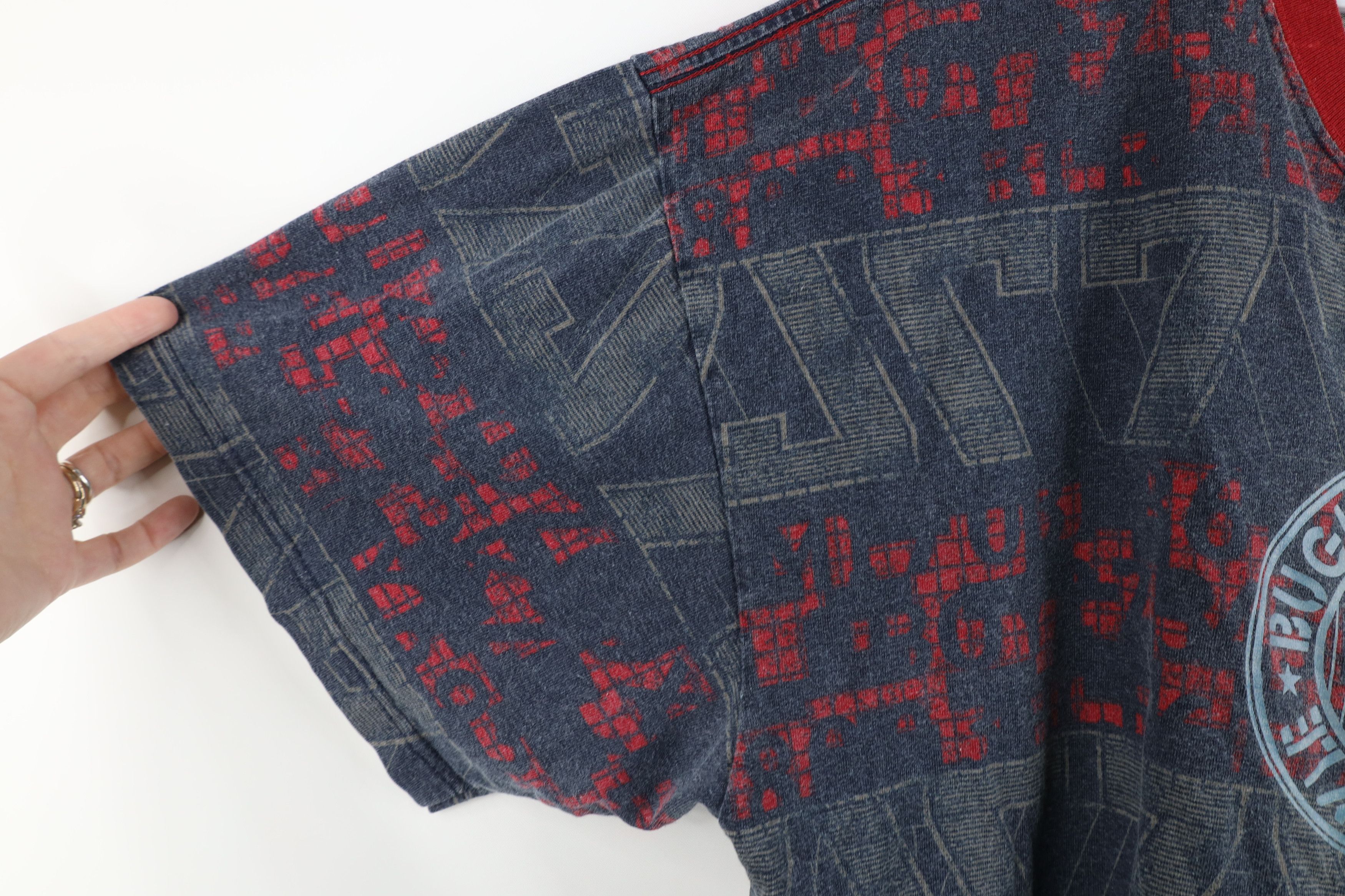 Vintage Vintage 90s Streetwear Geometric All Over Print T-Shirt Size US XL / EU 56 / 4 - 6 Thumbnail