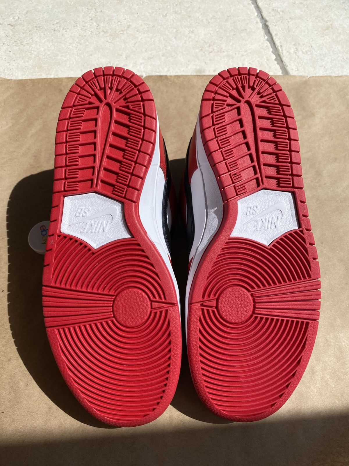 Nike Chicago SB dunk, Sz 8 Size US 8 / EU 41 - 4 Thumbnail