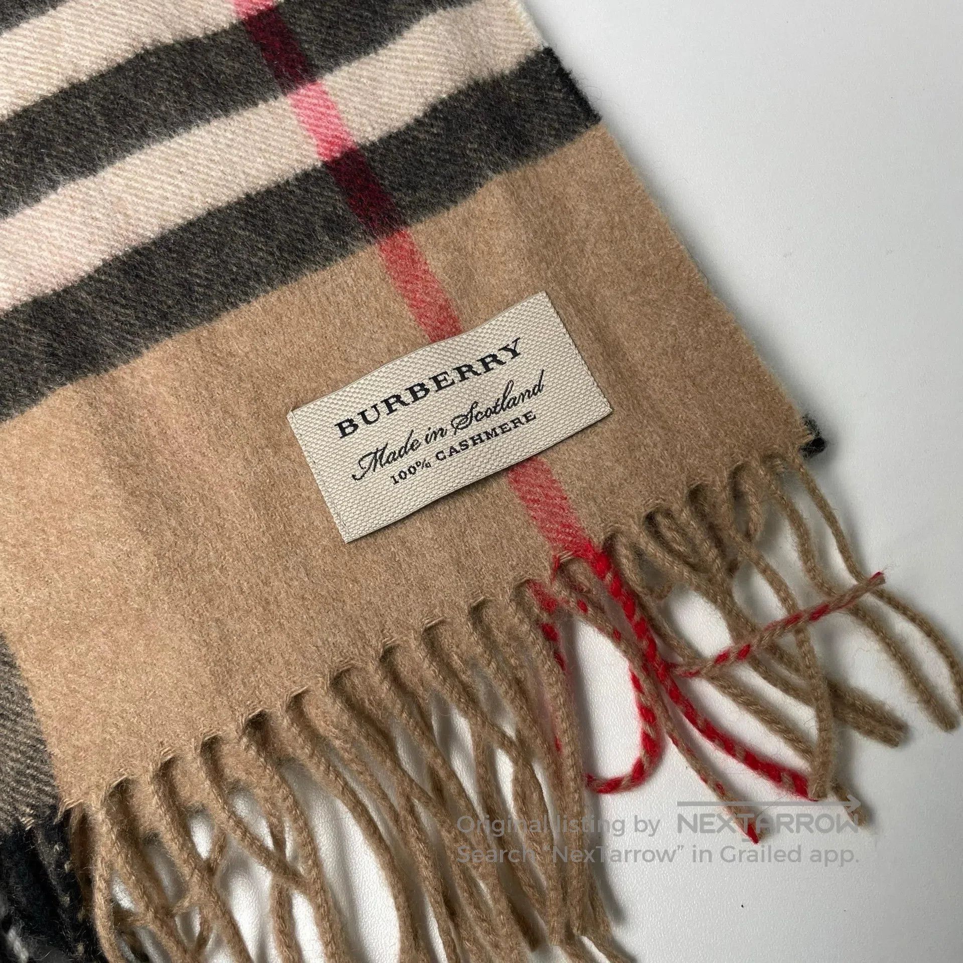 Burberry Burberry Classic plaid heart pattern 100% cashmere scarf| Size ONE SIZE - 5 Thumbnail