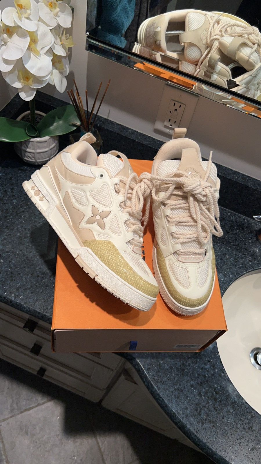 Louis Vuitton Louis Vuitton Skate Trainer ‘Tan/White’ Size 9LV With Box Size US 9 / EU 42 - 4 Thumbnail