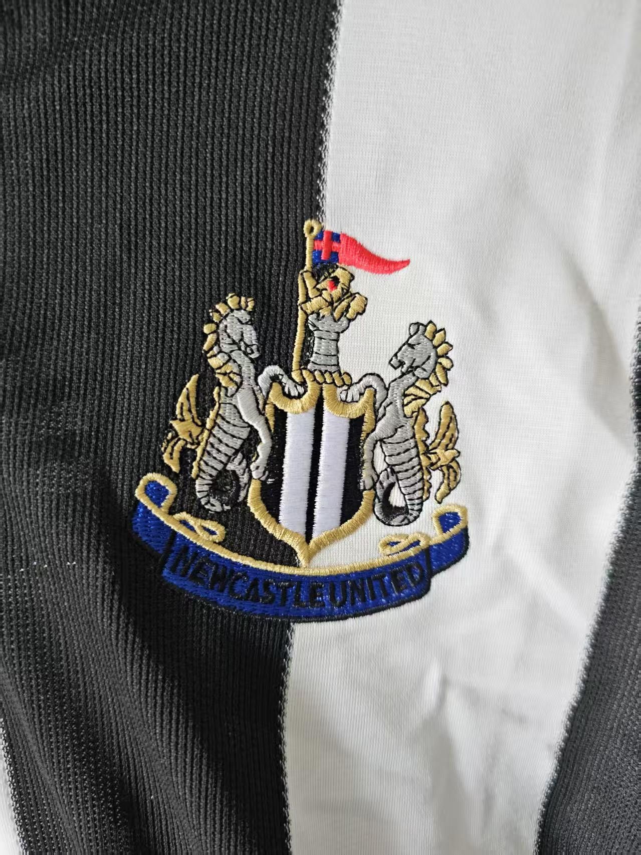 Other 1995-97 Newcastle Jersey Size US L / EU 52-54 / 3 - 4 Thumbnail