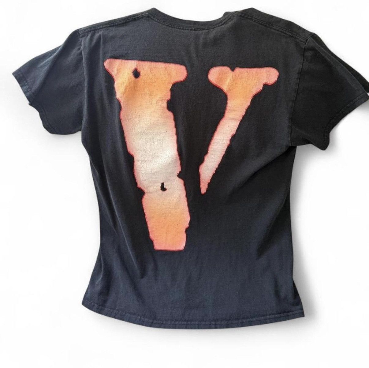 Vlone Vlone Nav Demons Protected by Angels Graphic Tee Sz M Size US M / EU 48-50 / 2 - 2 Thumbnail