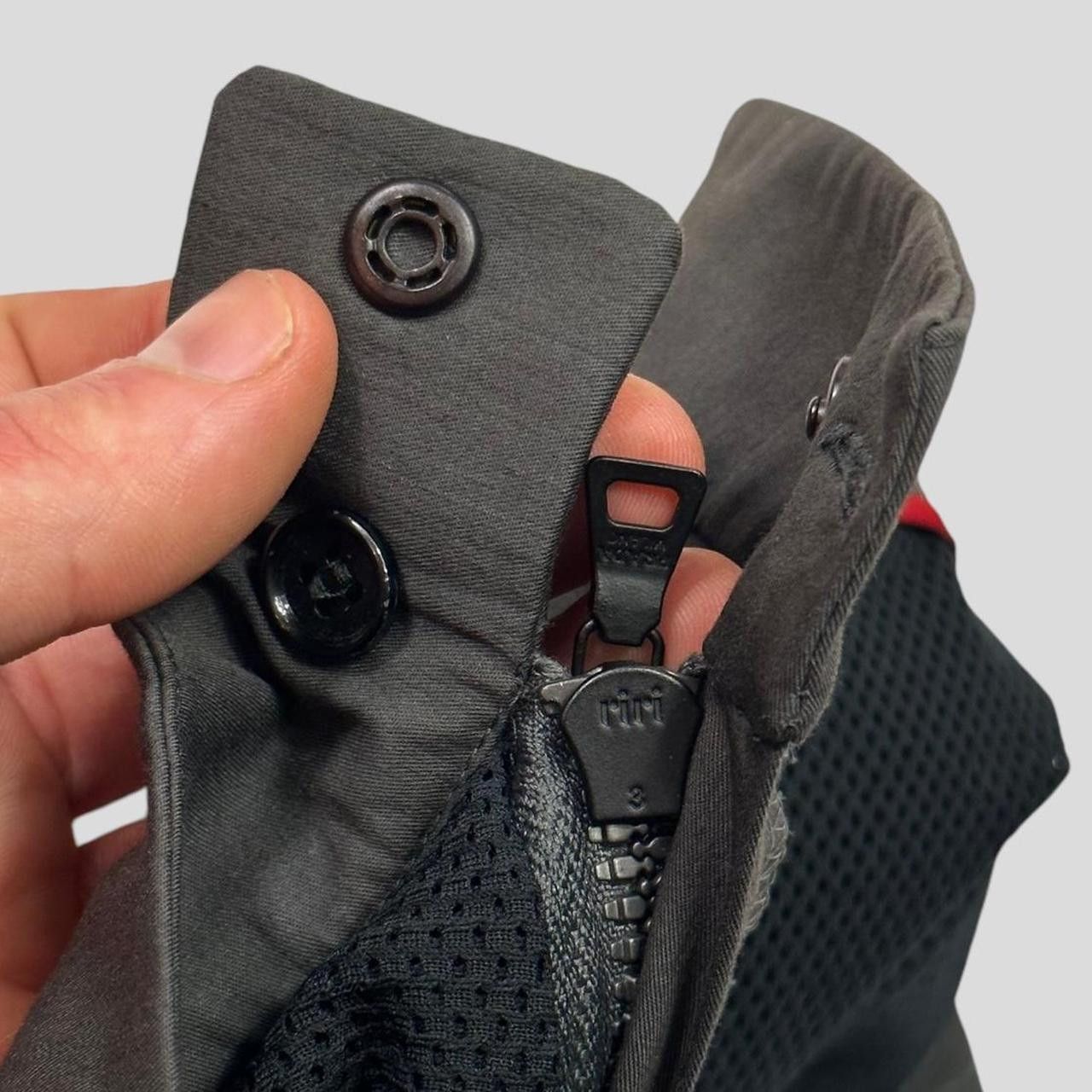 Prada Prada Sport SS00 Mesh Pocket Tech Cargo Shorts - IT48 (M) Size US 32 / EU 48 - 8 Thumbnail