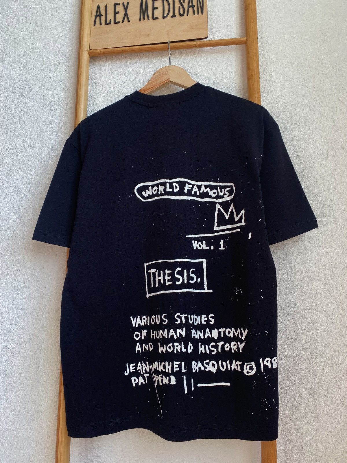 H&M × Jean-Michel Basquiat × Who Decides War WHO DECIDES WAR x BASQUIAT x H&M RELAXED FIT COTTON T-SHIRT Size US S / EU 44-46 / 1 - 18 Thumbnail