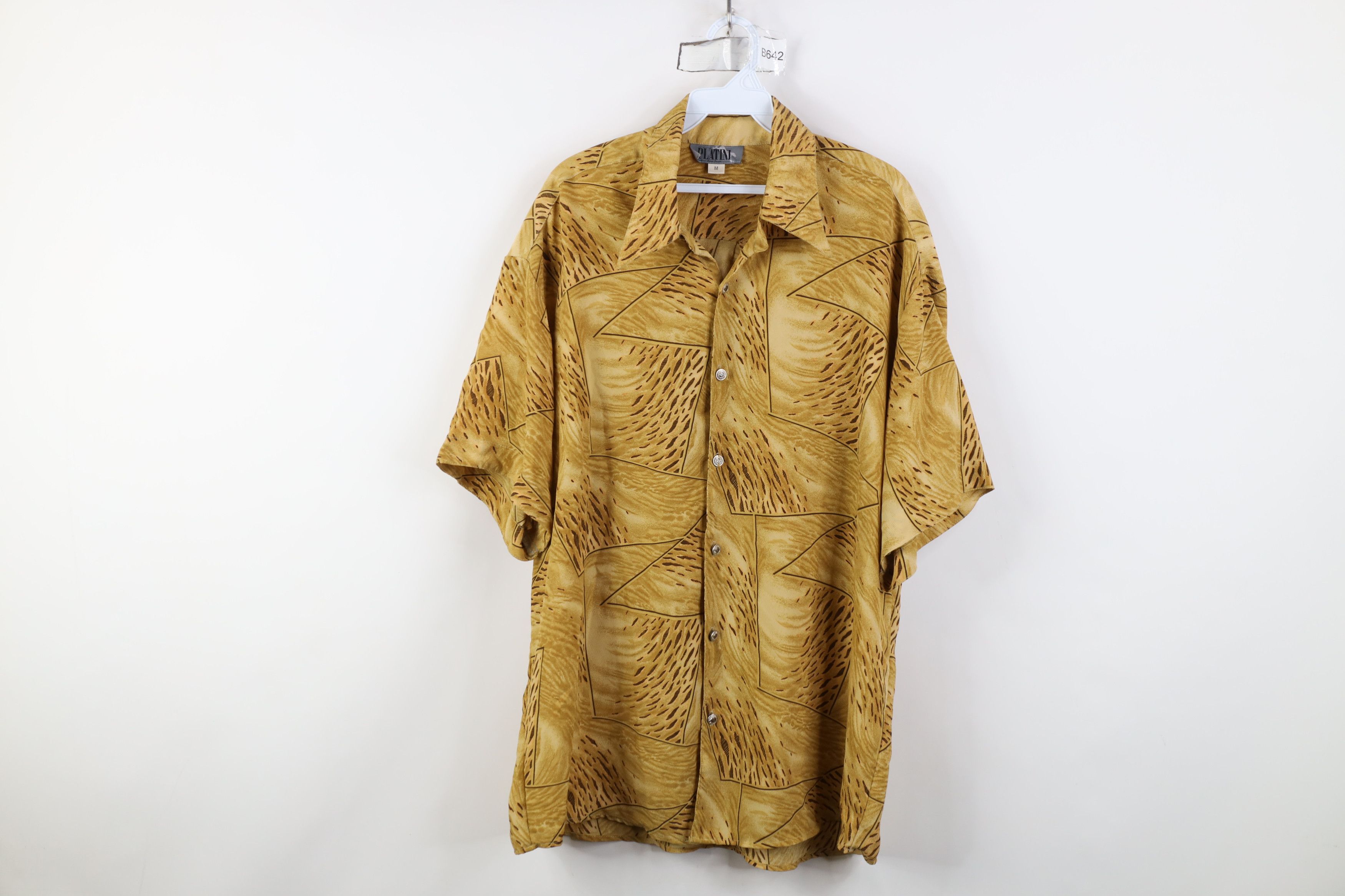 Vintage Vintage 90s Y2K Streetwear Leopard Button Shirt USA Size US M / EU 48-50 / 2 - 1 Thumbnail
