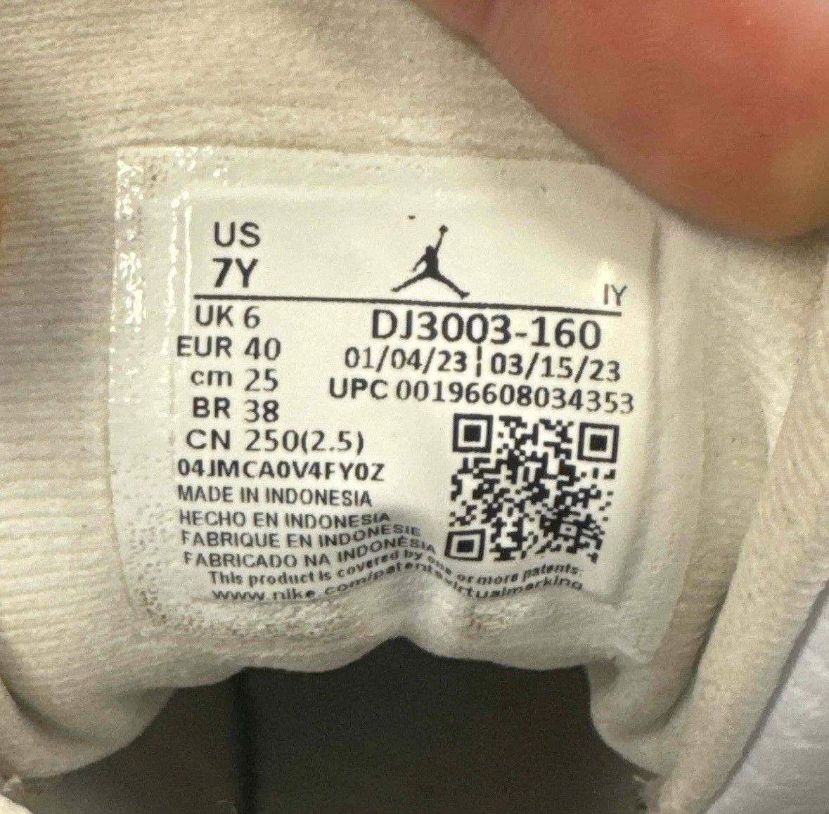 Nike Jordan 13 Wolf Grey GS Size US 7 / EU 40 - 6 Thumbnail