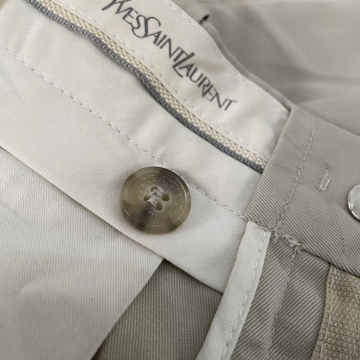 Yves Saint Laurent Yves Saint Laurent Pleated Trouser Workwear Pants Size US 32 / EU 48 - 7 Thumbnail